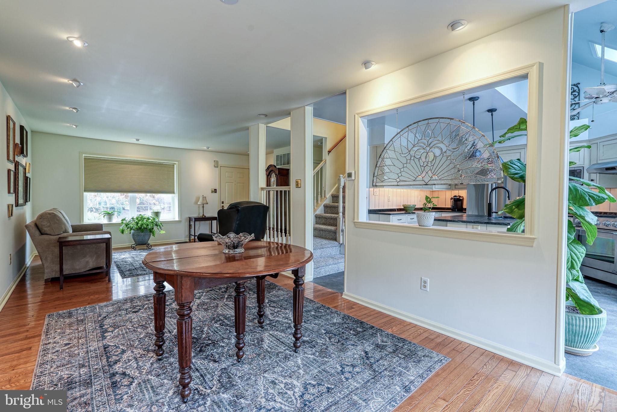 COUNTRY GREENE - Residential