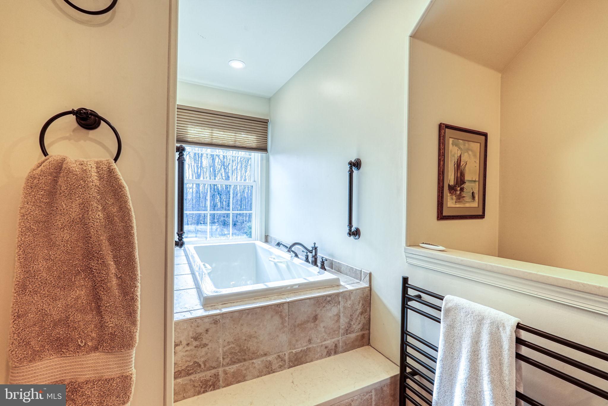 COUNTRY GREENE - Residential