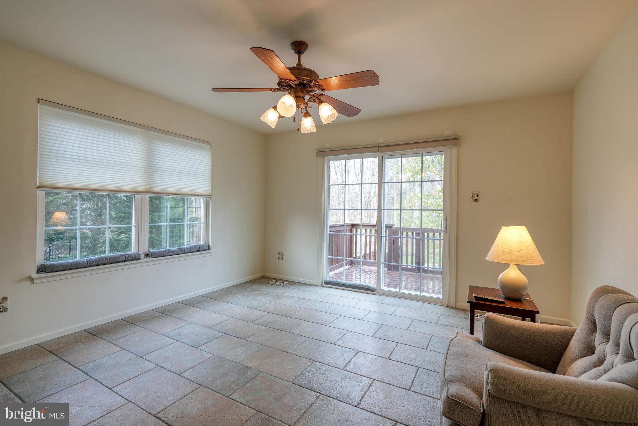 COUNTRY GREENE - Residential