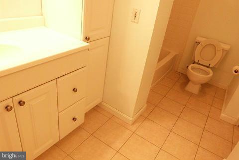 POINTE AT PARK CENTER - Residential