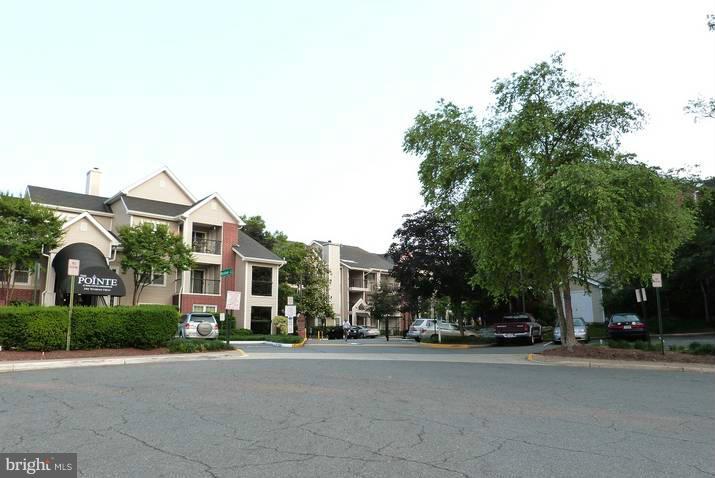 POINTE AT PARK CENTER - Residential