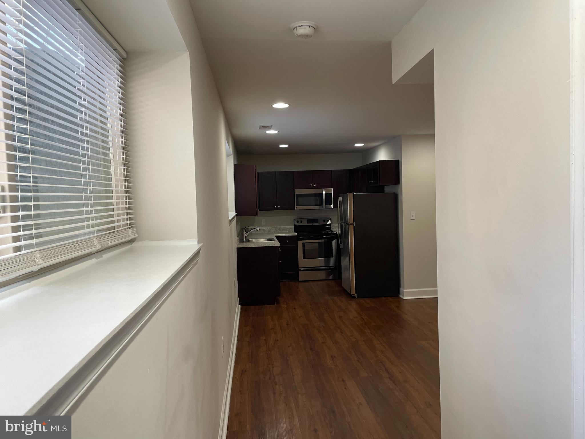 LAKE EVESHAM HISTORIC DISTRICT - Residential Lease