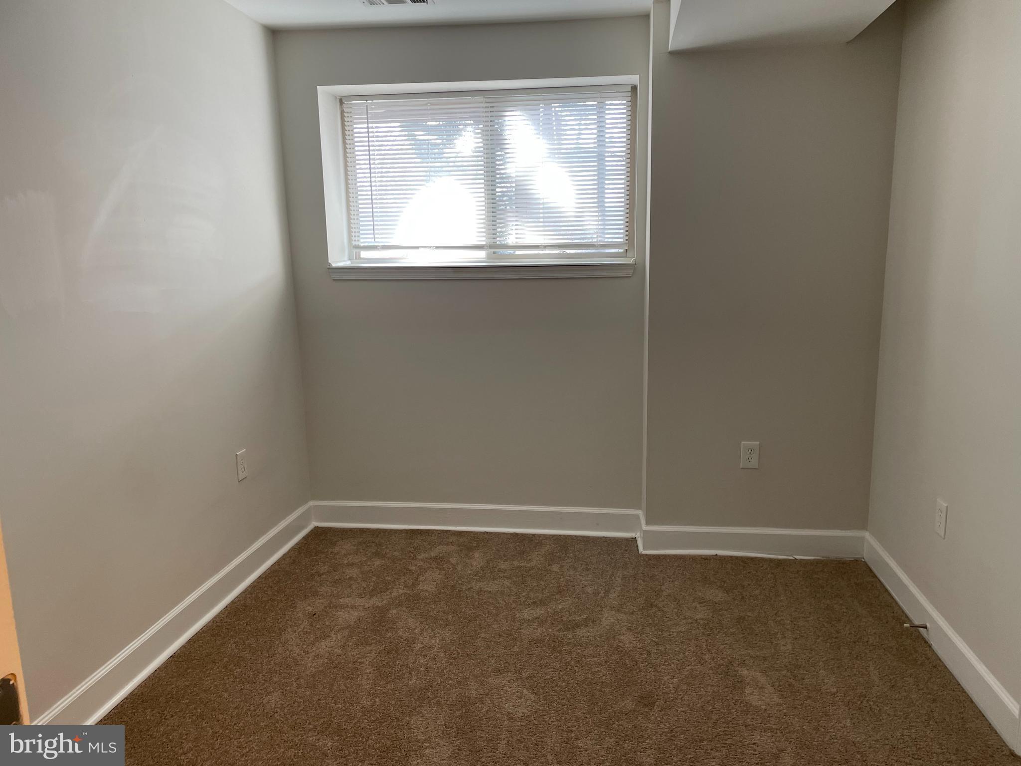 LAKE EVESHAM HISTORIC DISTRICT - Residential Lease