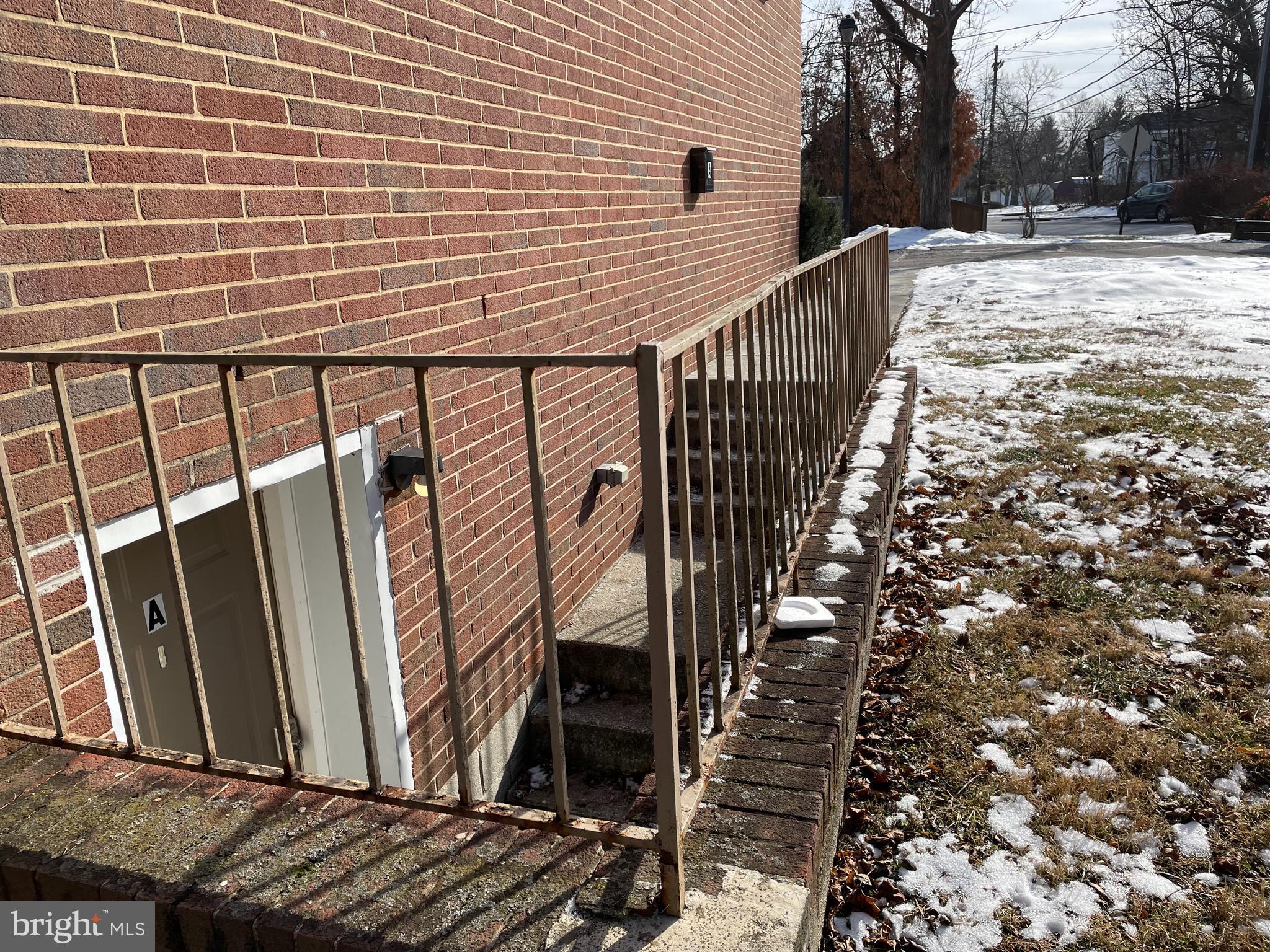 LAKE EVESHAM HISTORIC DISTRICT - Residential Lease