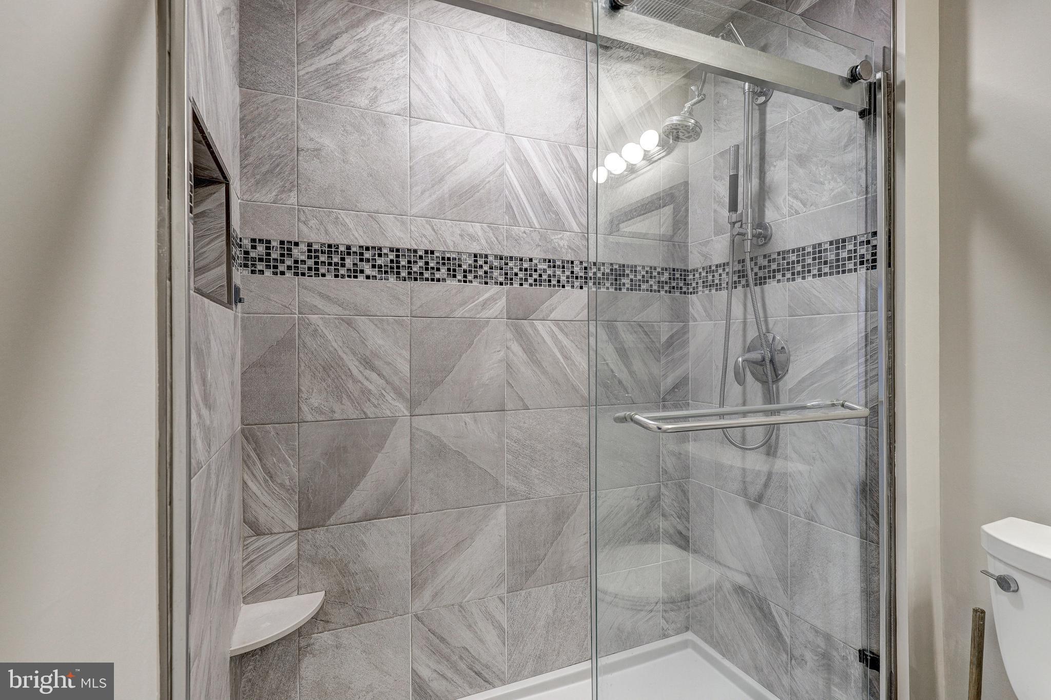 HICKORY RIDGE - Residential