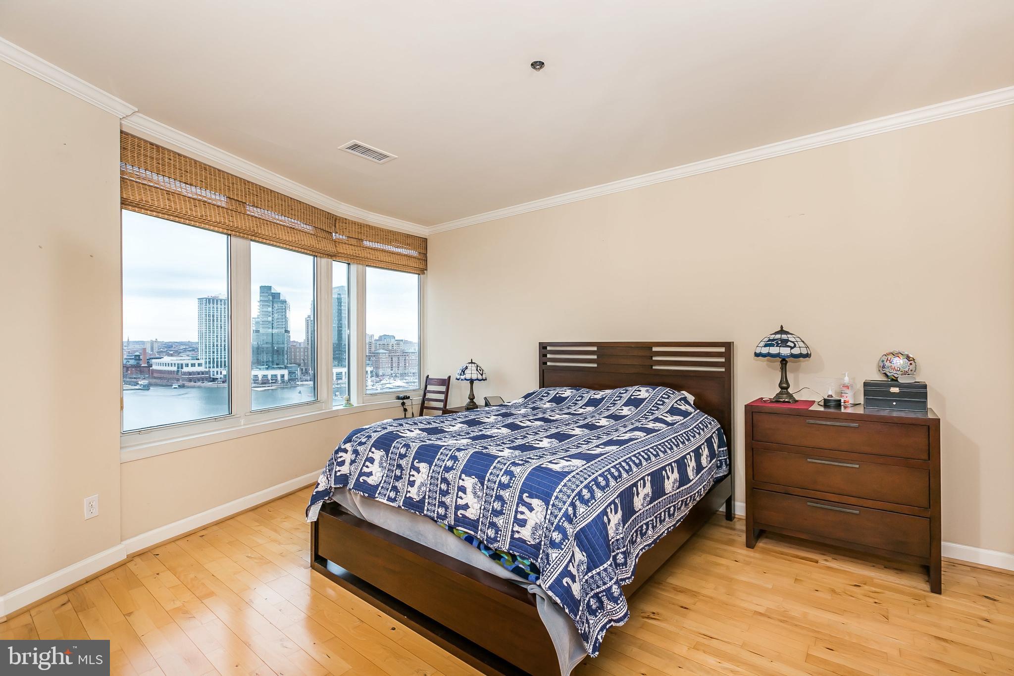 HARBORVIEW - Residential Lease