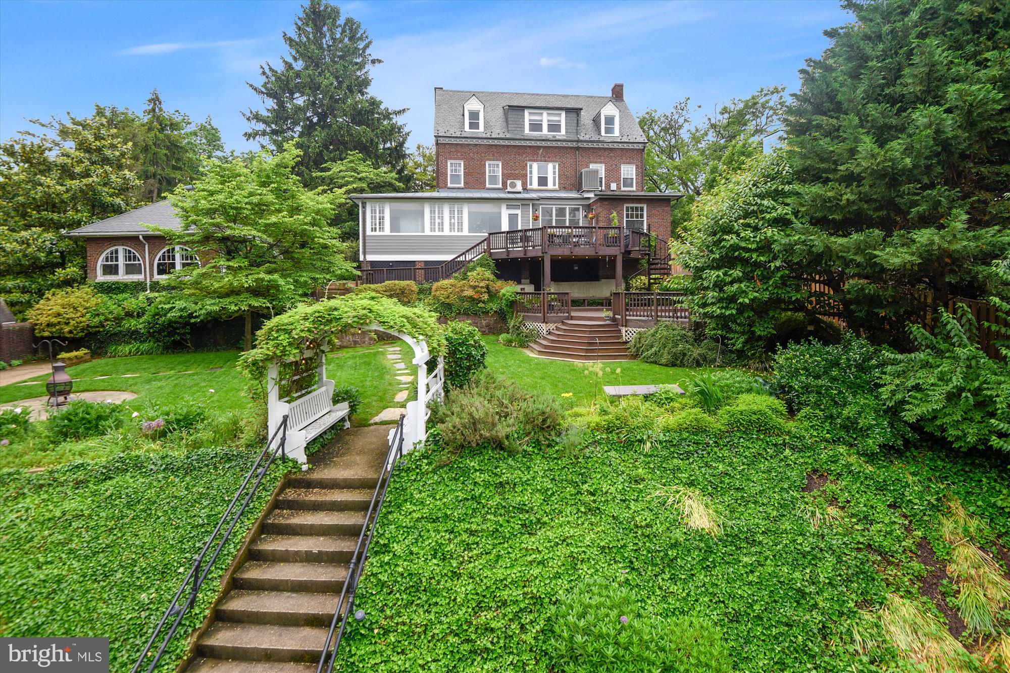 ROSEMONT - Residential