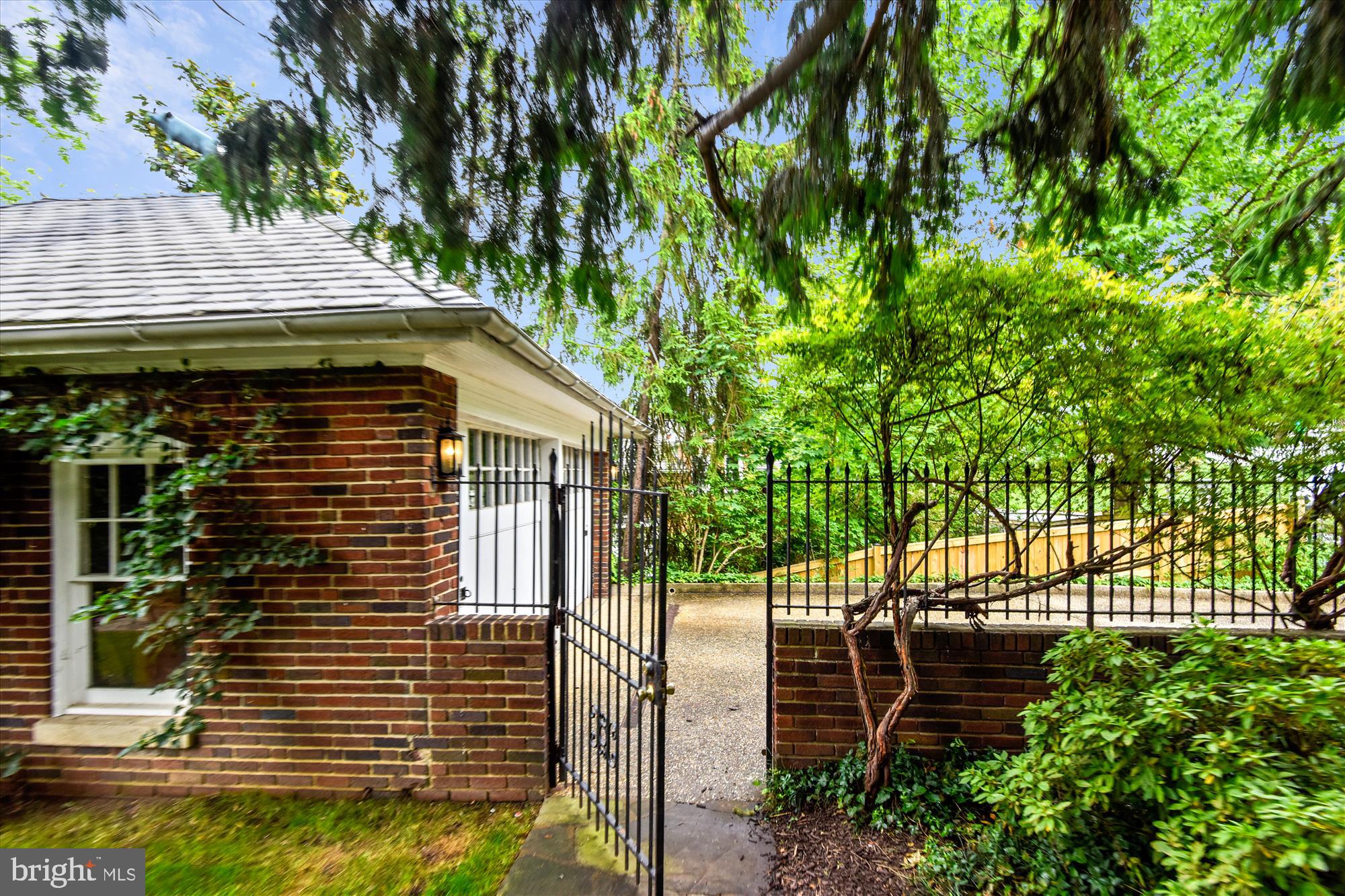 ROSEMONT - Residential