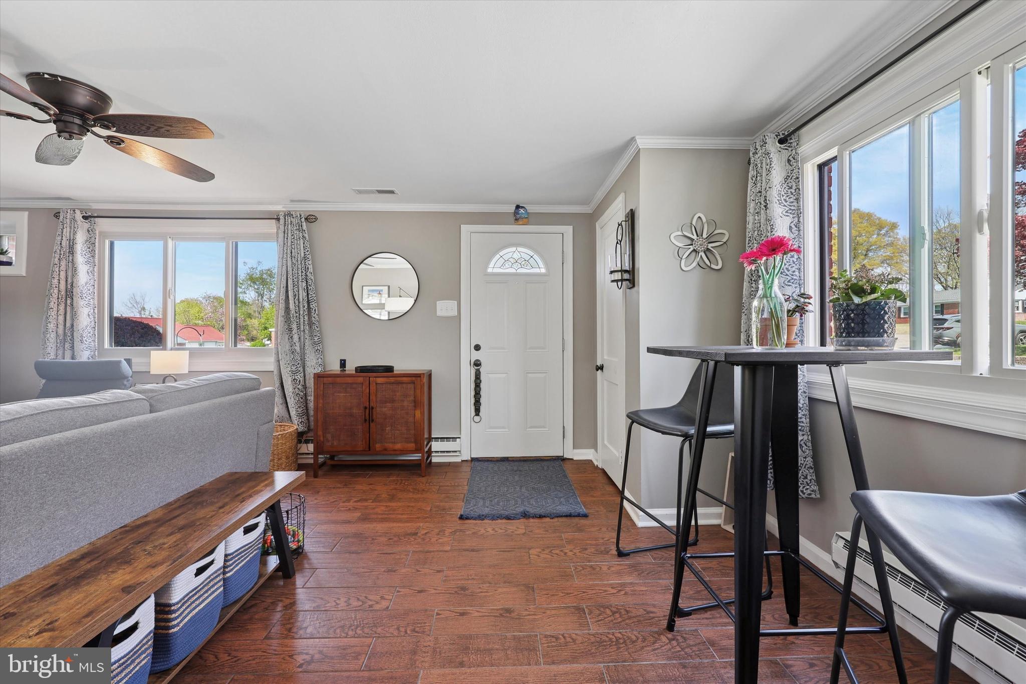 828 WOODBROOK LANE