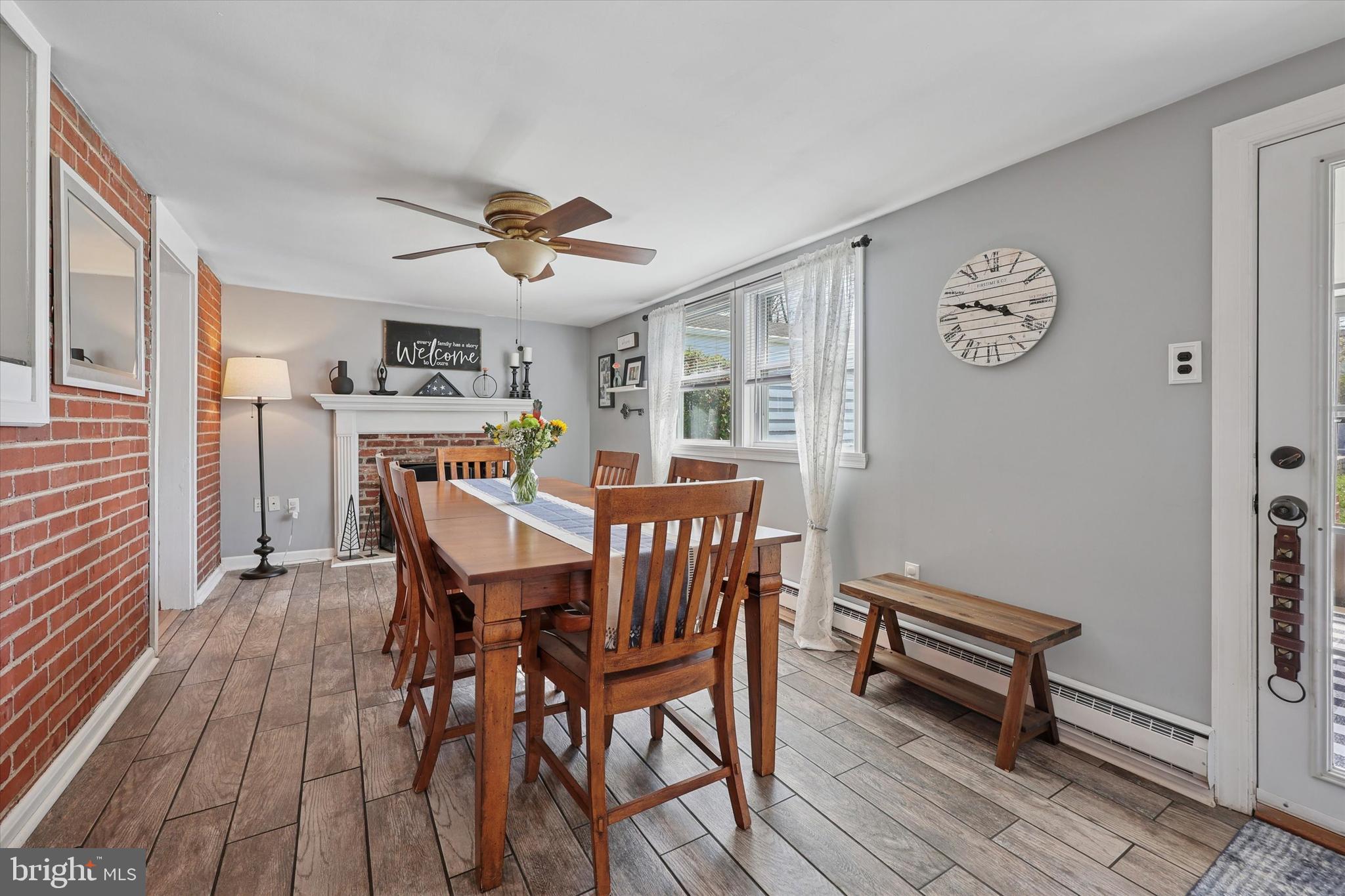 PLYMOUTH VALLEY - Residential