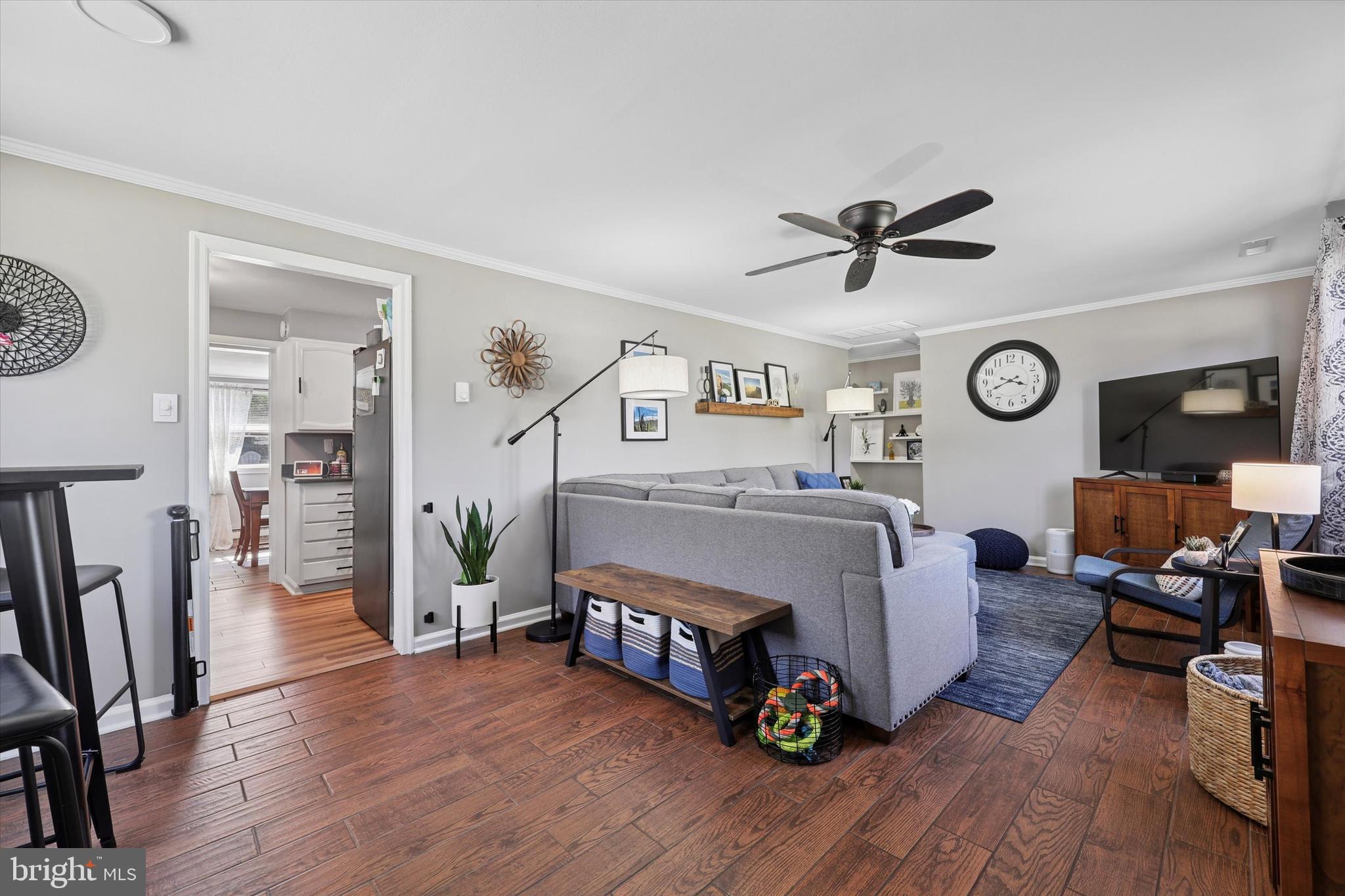 828 WOODBROOK LANE