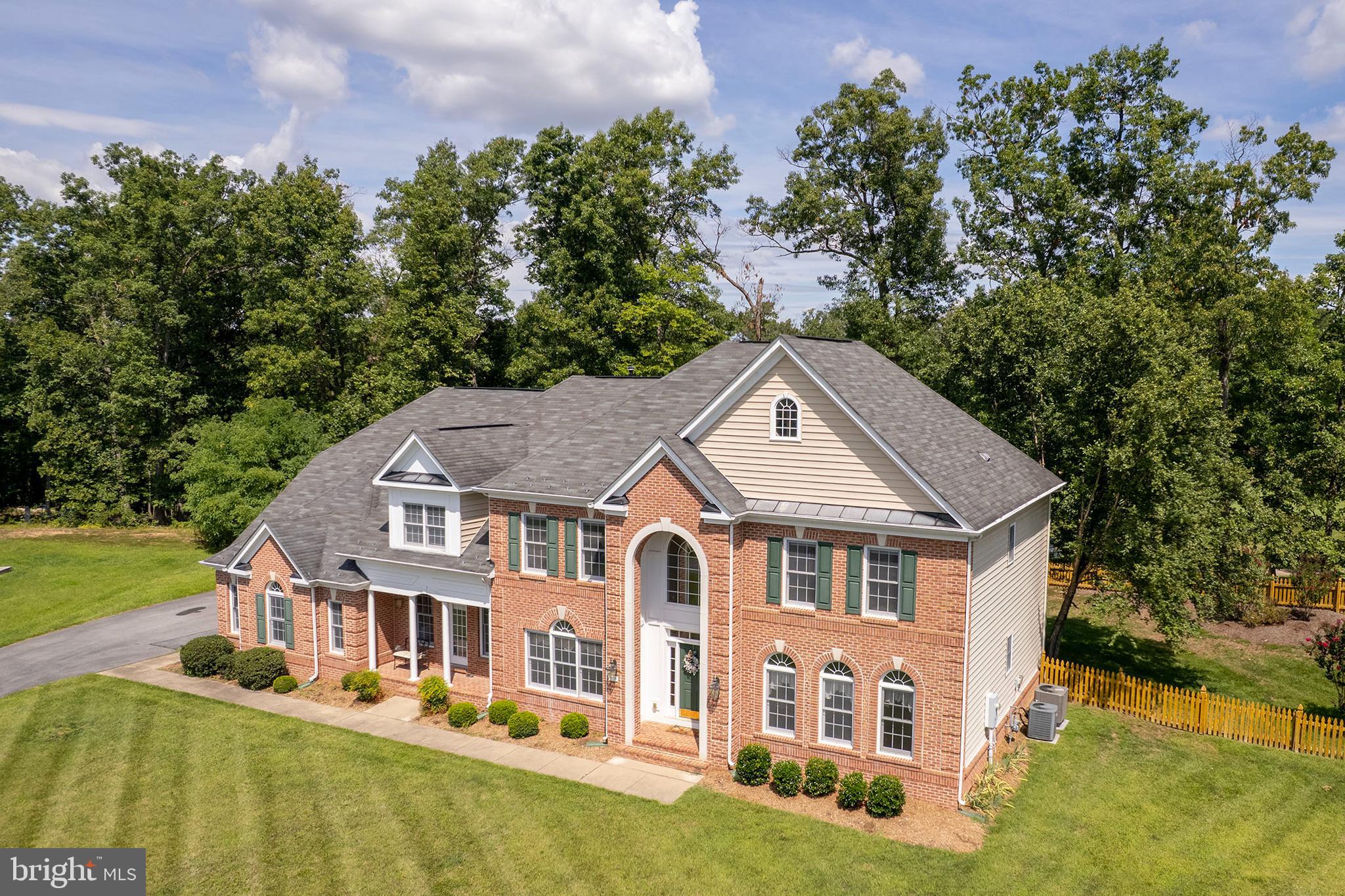 100 SAND BUNKER COURT