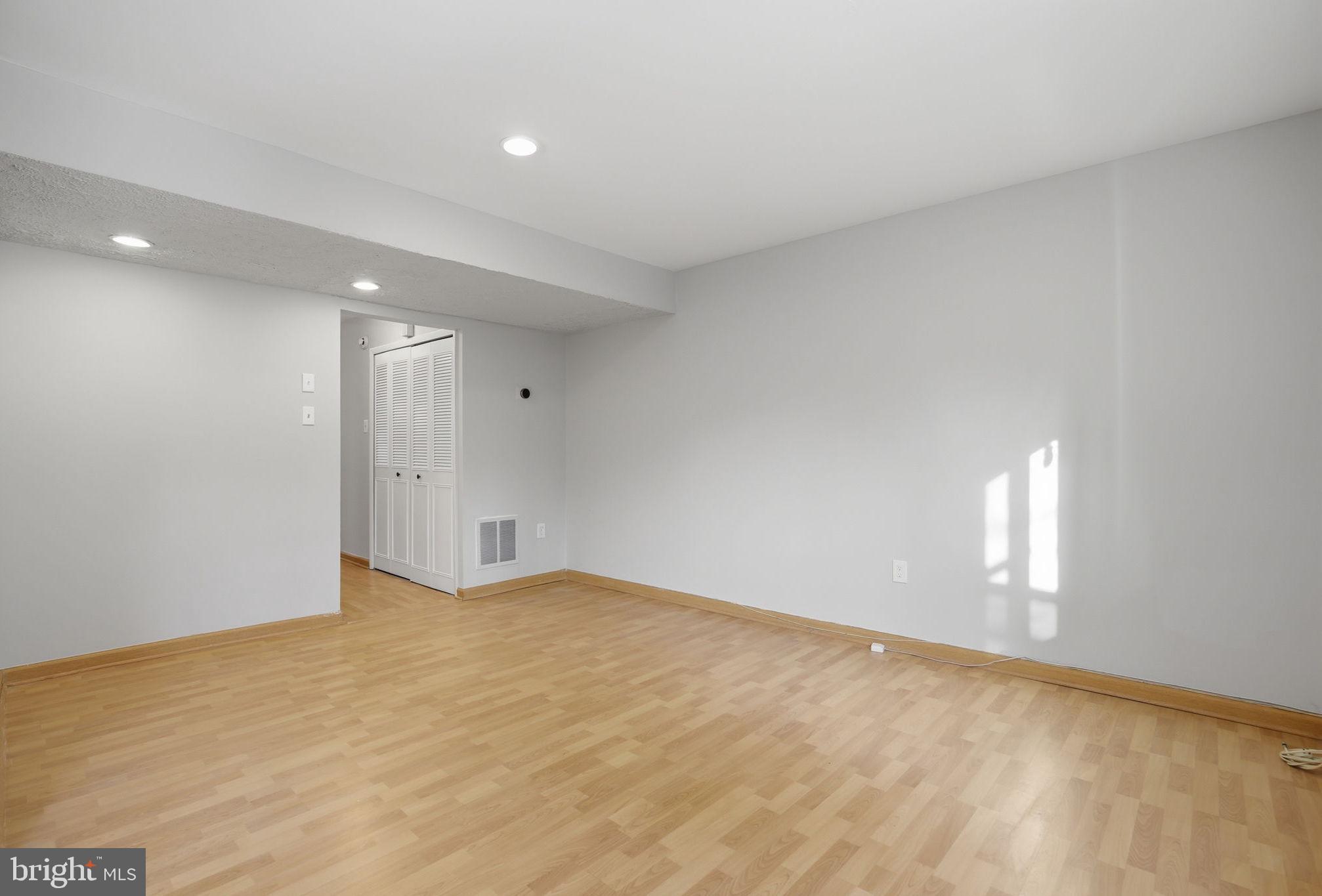 SUGARLAND RUN - Residential