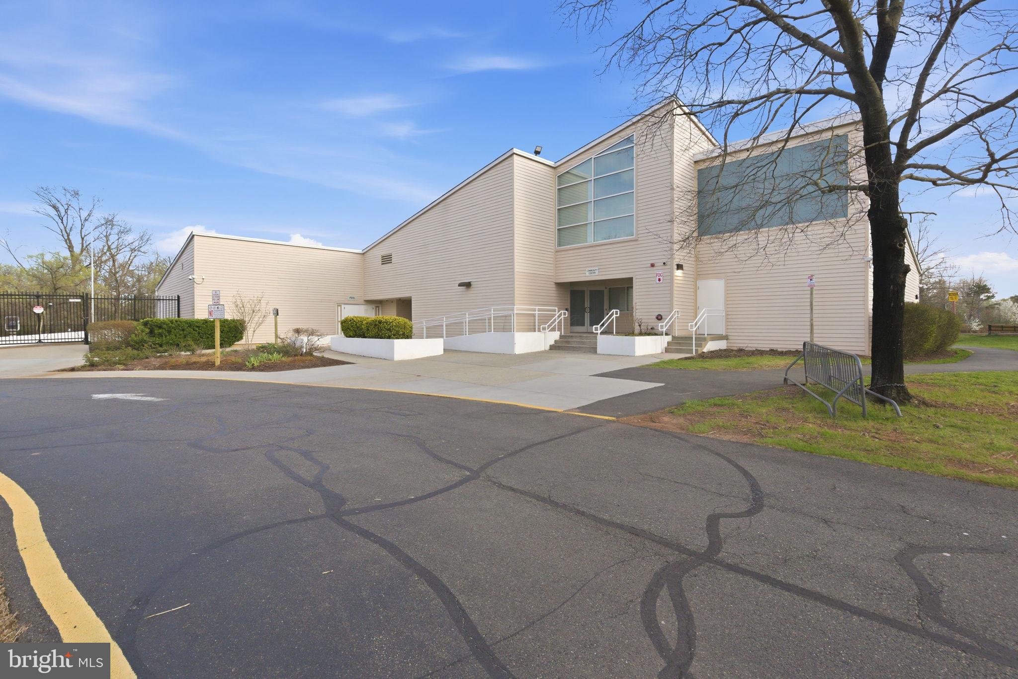 SUGARLAND RUN - Residential