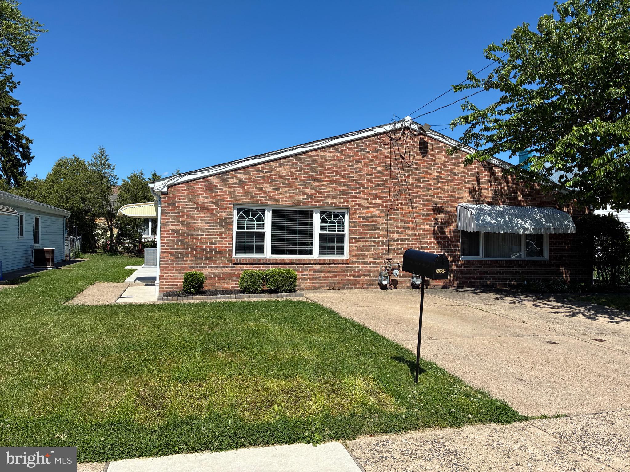 BUSTLETON - Residential