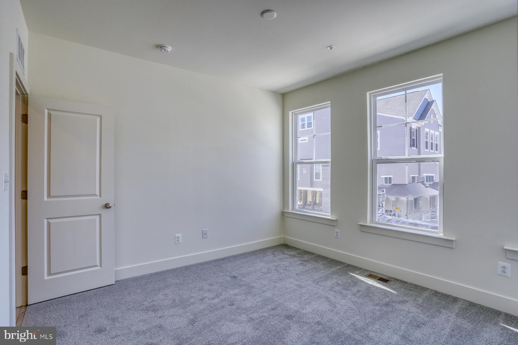 OYSTER HOUSE VILLAGE - Residential