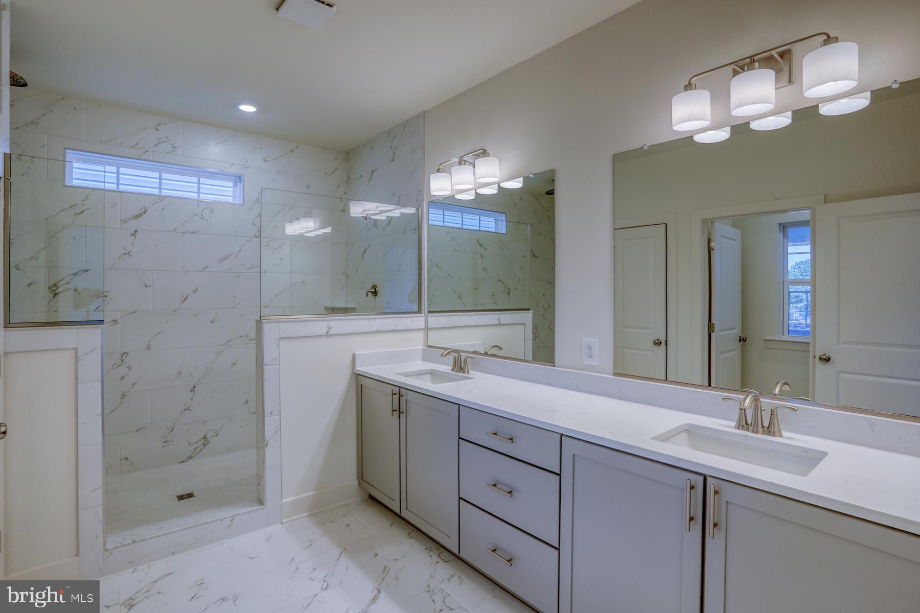 OYSTER HOUSE VILLAGE - Residential