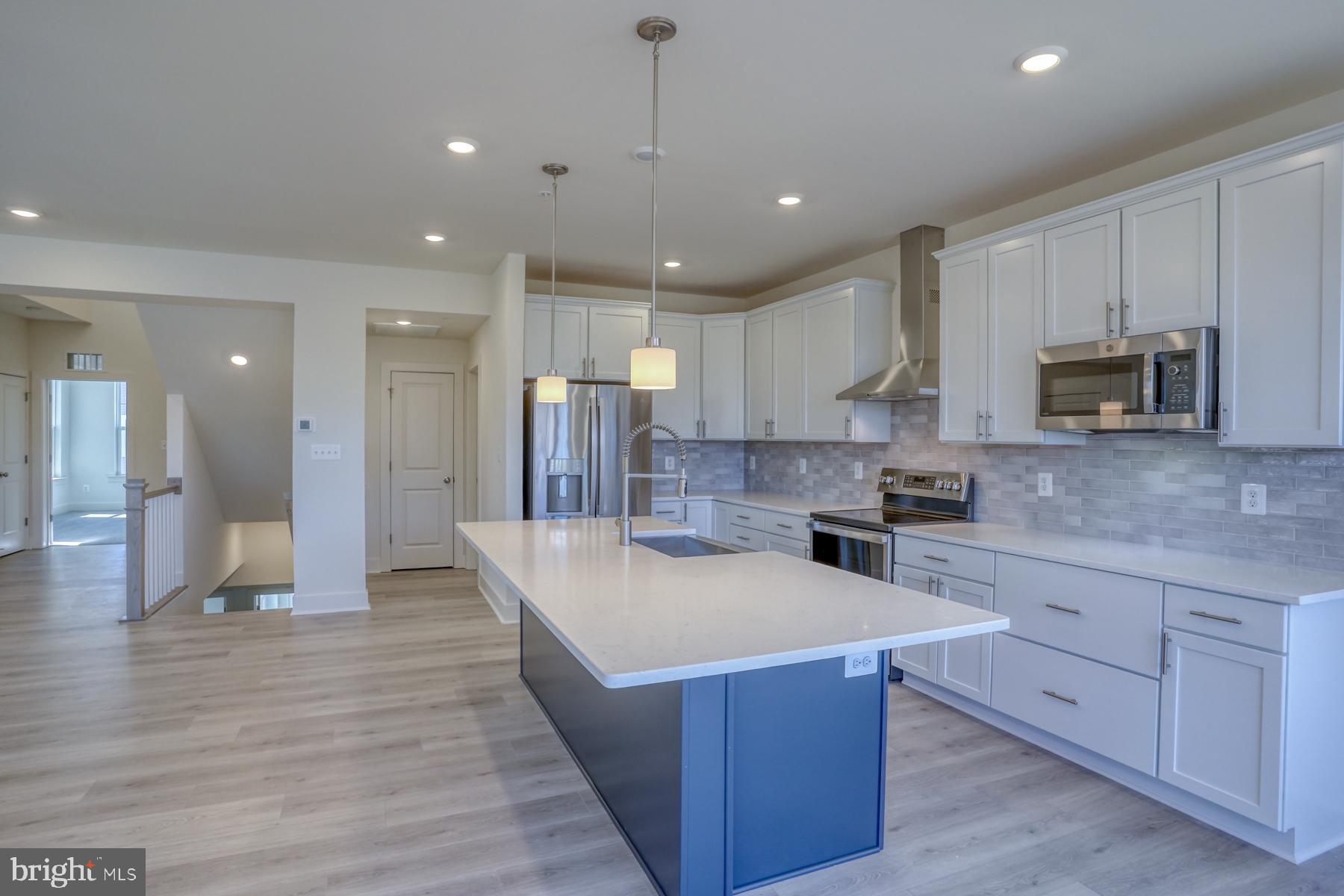 OYSTER HOUSE VILLAGE - Residential