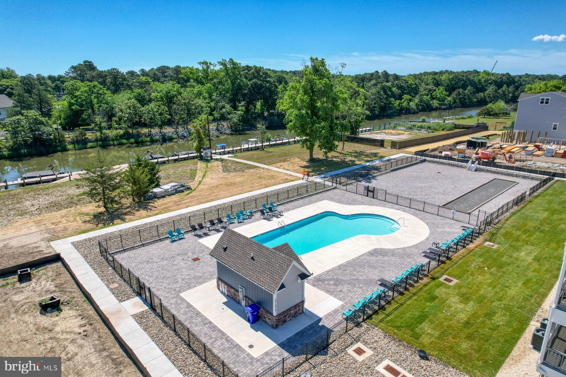 OYSTER HOUSE VILLAGE - Residential