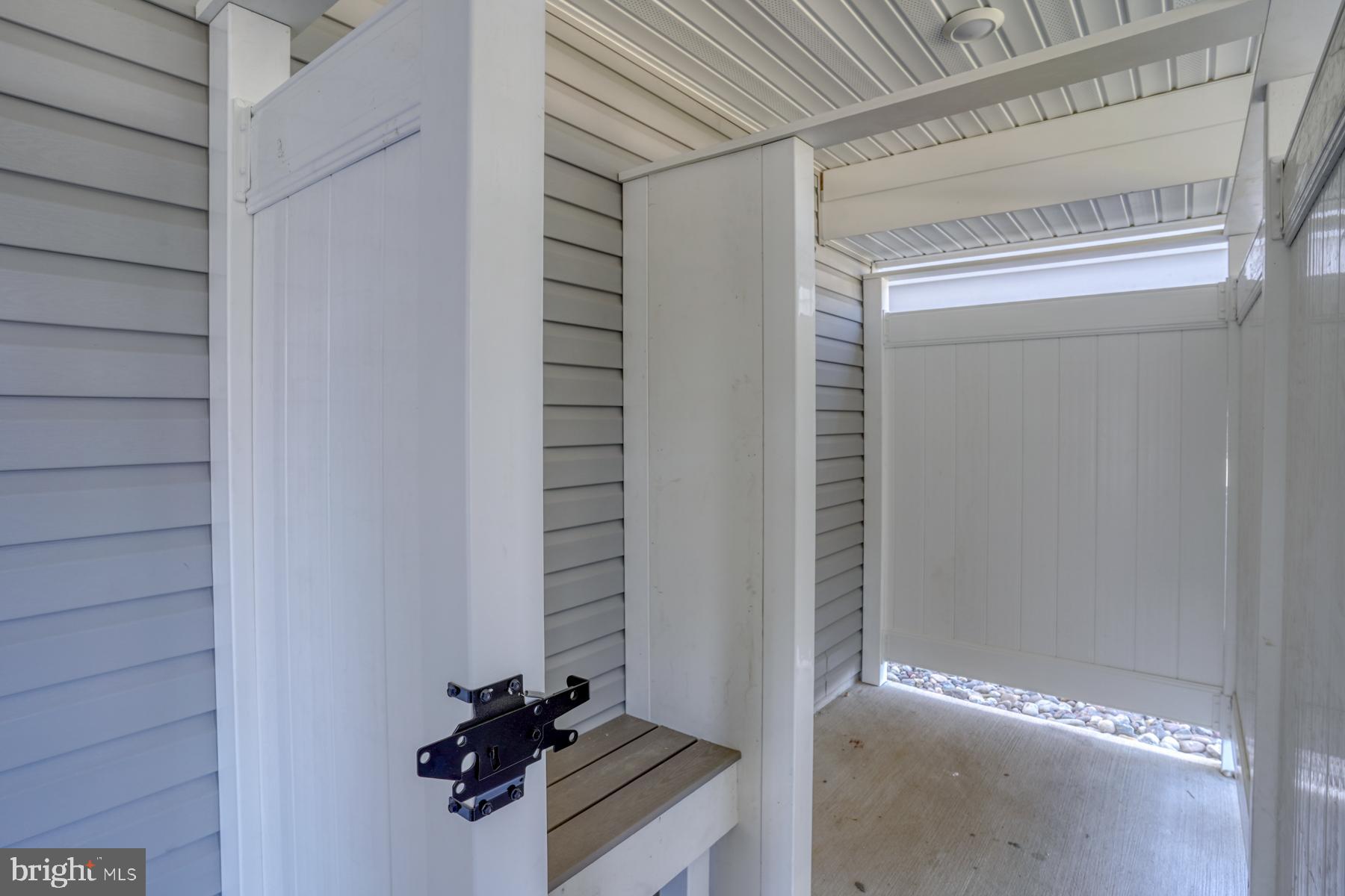 OYSTER HOUSE VILLAGE - Residential