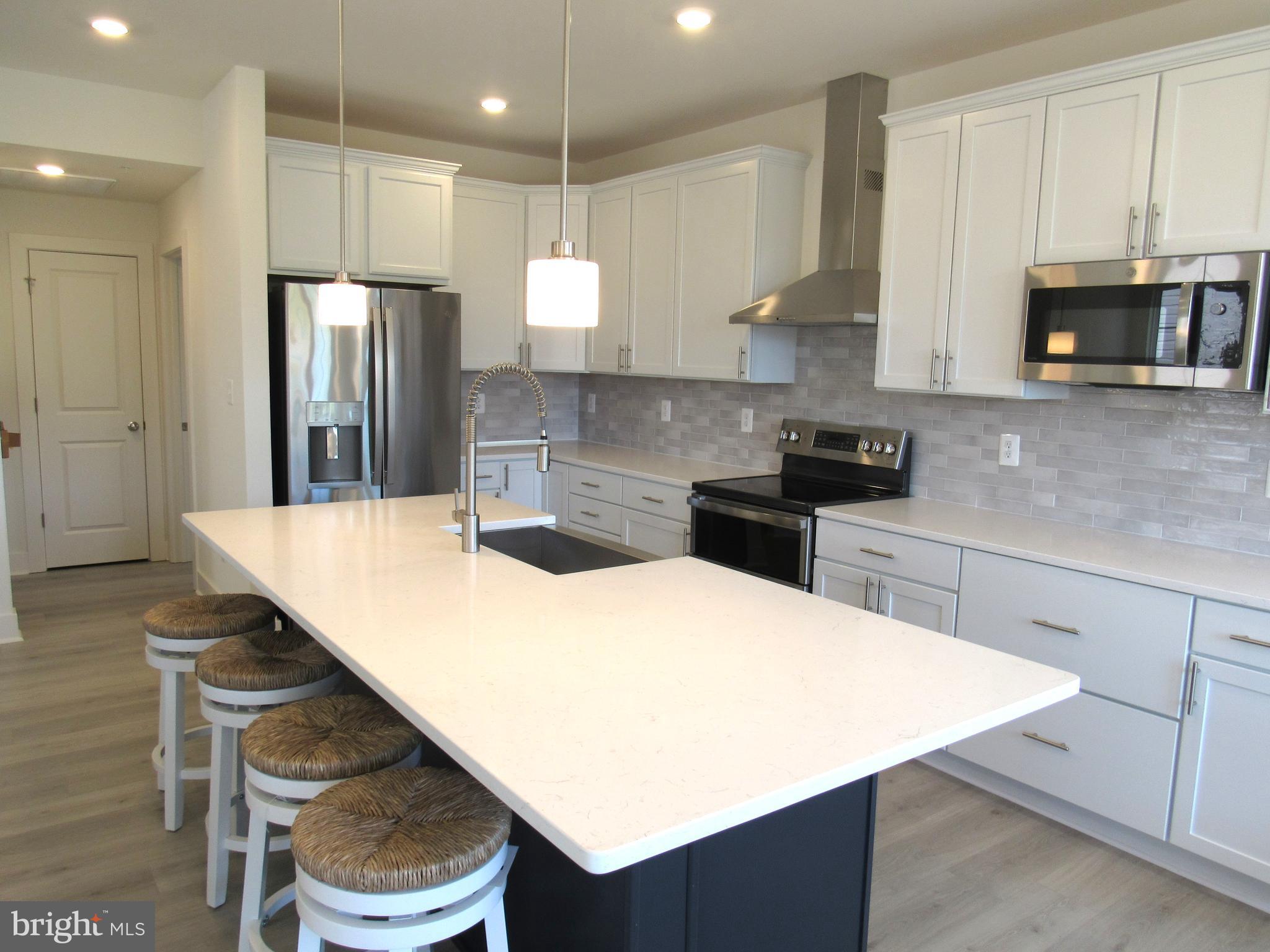 22767 KEEL COURT 12