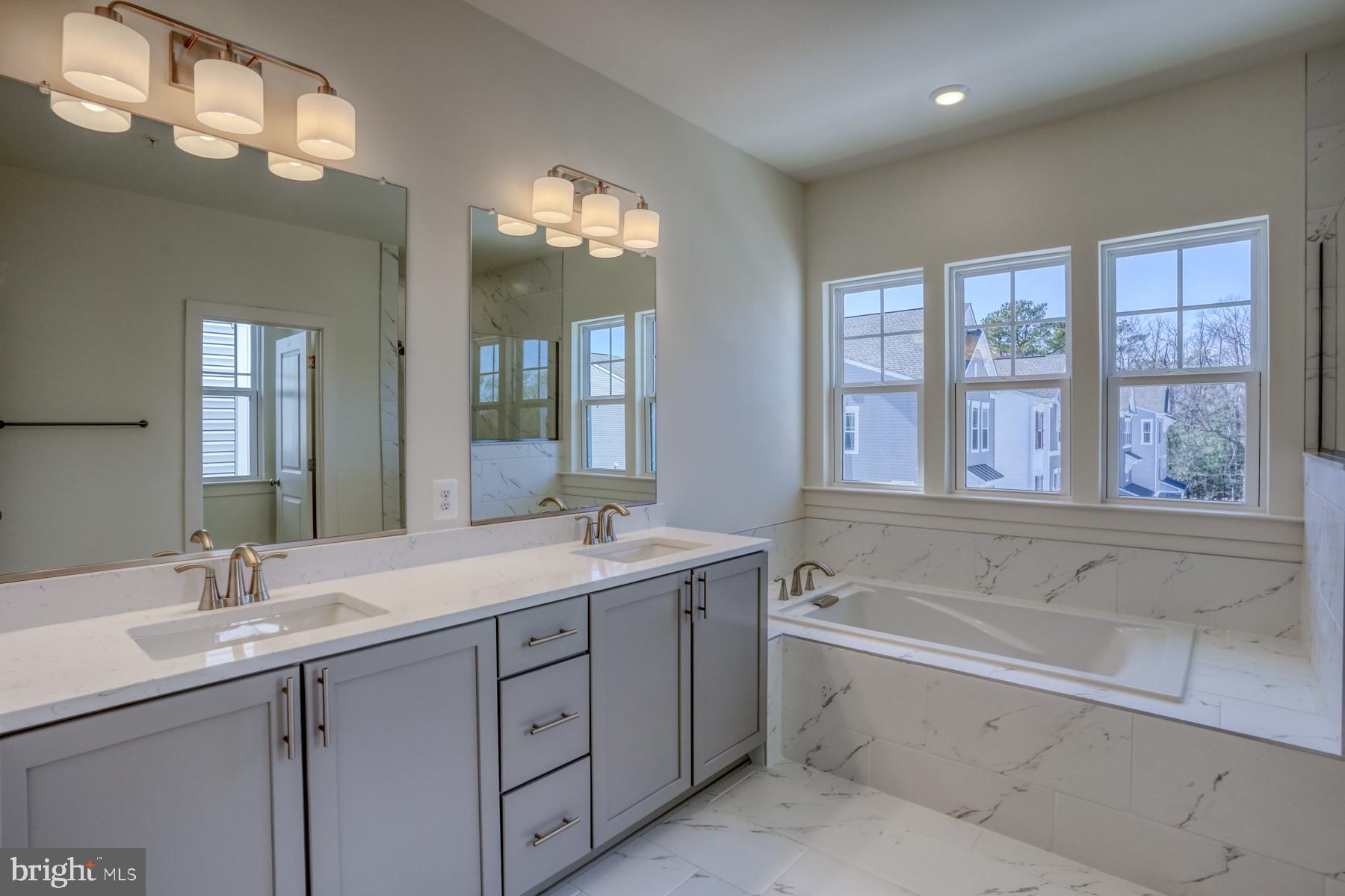 OYSTER HOUSE VILLAGE - Residential