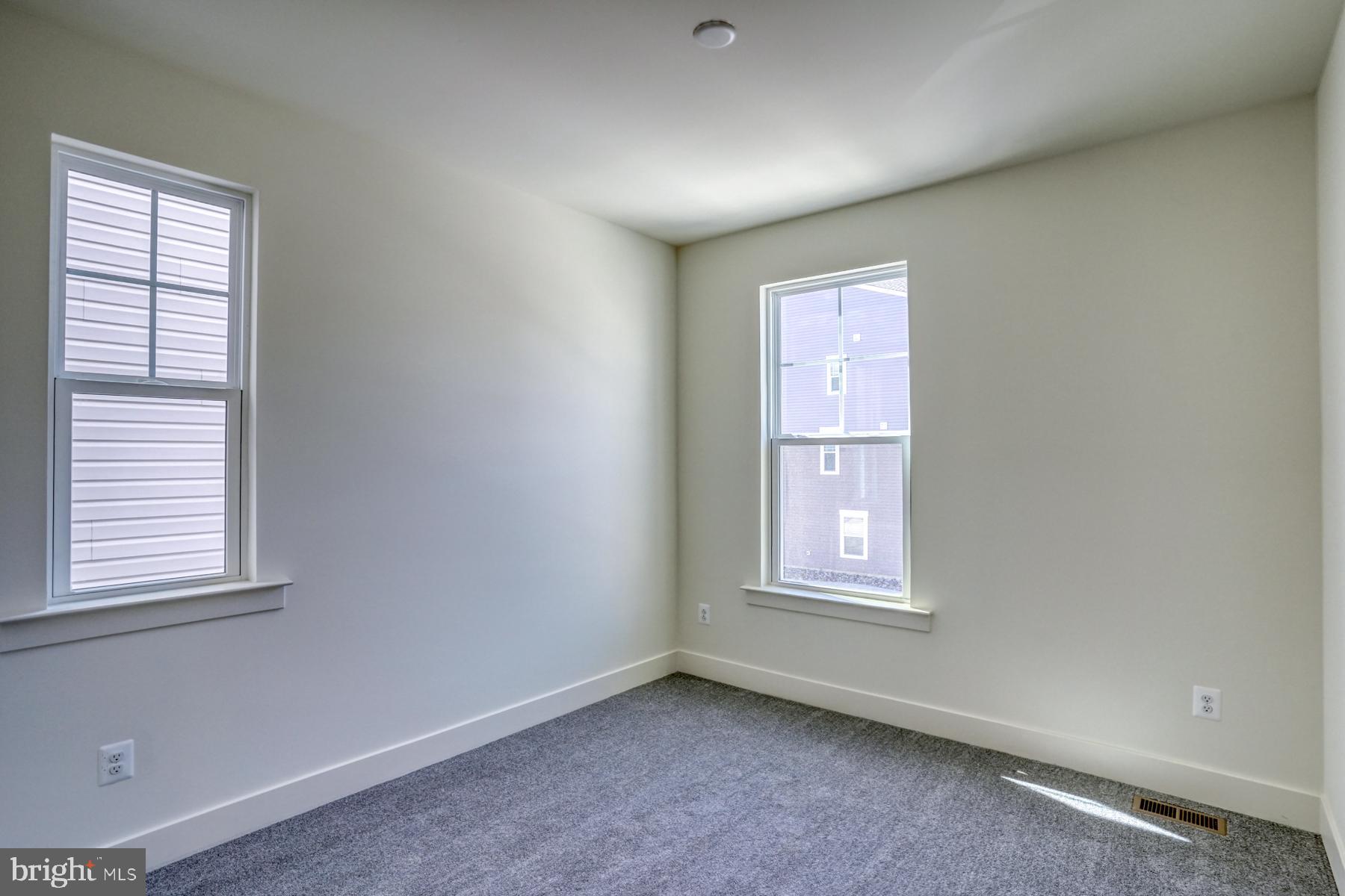 OYSTER HOUSE VILLAGE - Residential