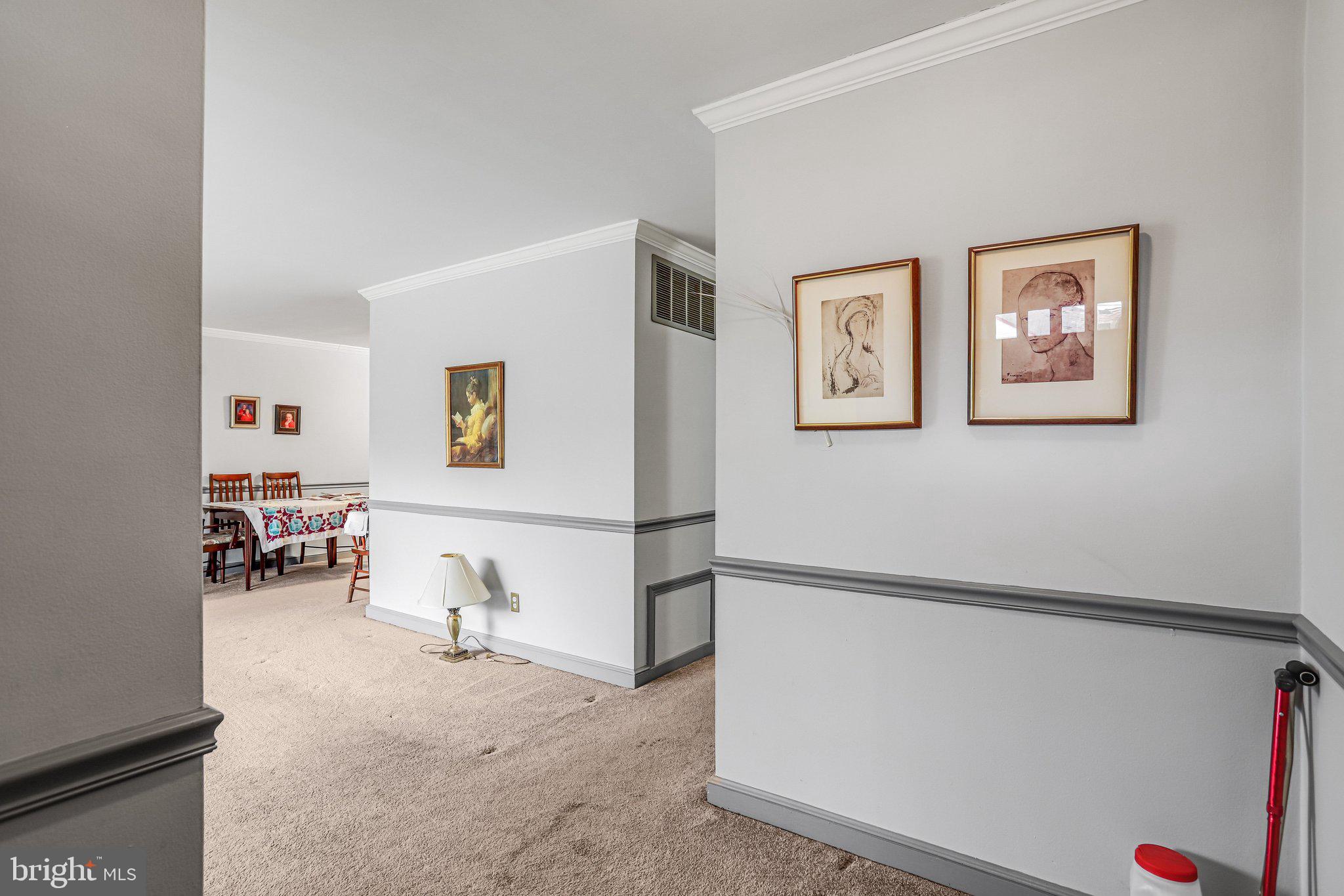 2118 N HUNTINGTON STREET