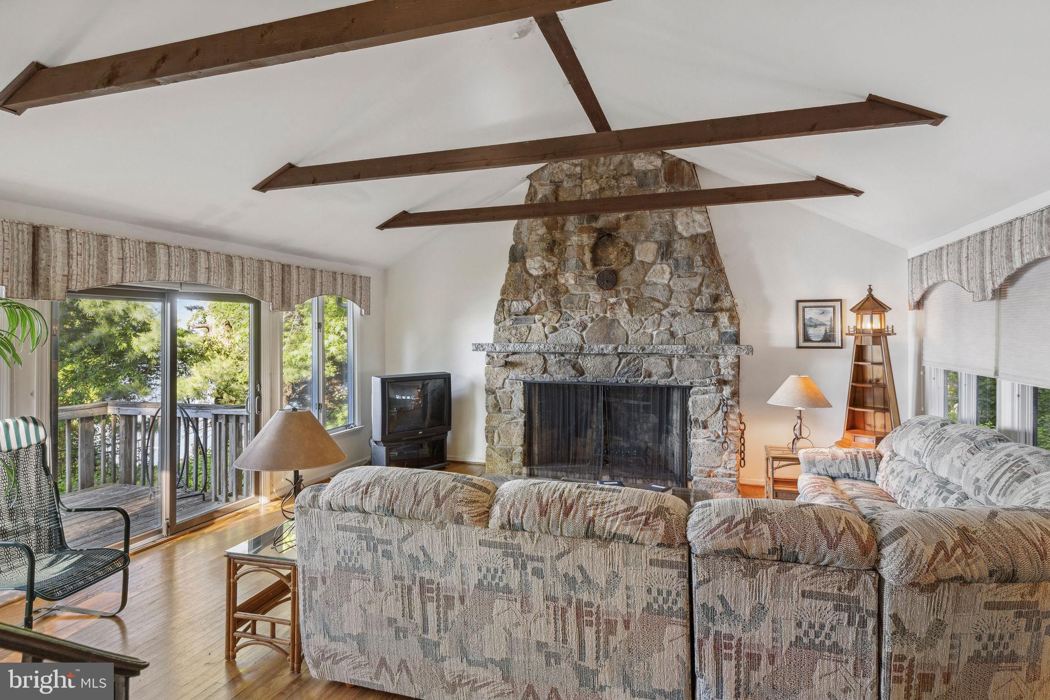 1316 CARPENTERS POINT ROAD