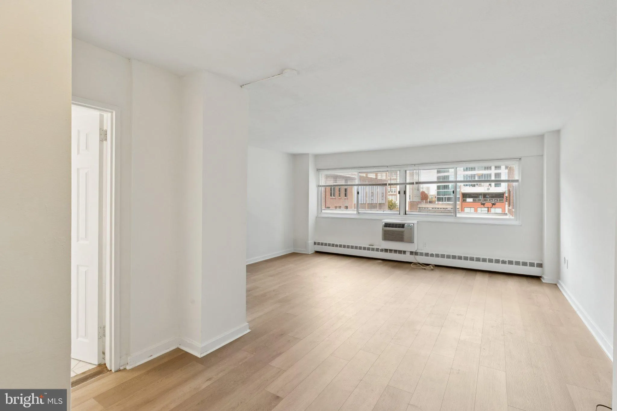 Philadelphia, Pennsylvania 19103, United States, ,1 BathroomBathrooms,Residential,Active,243422