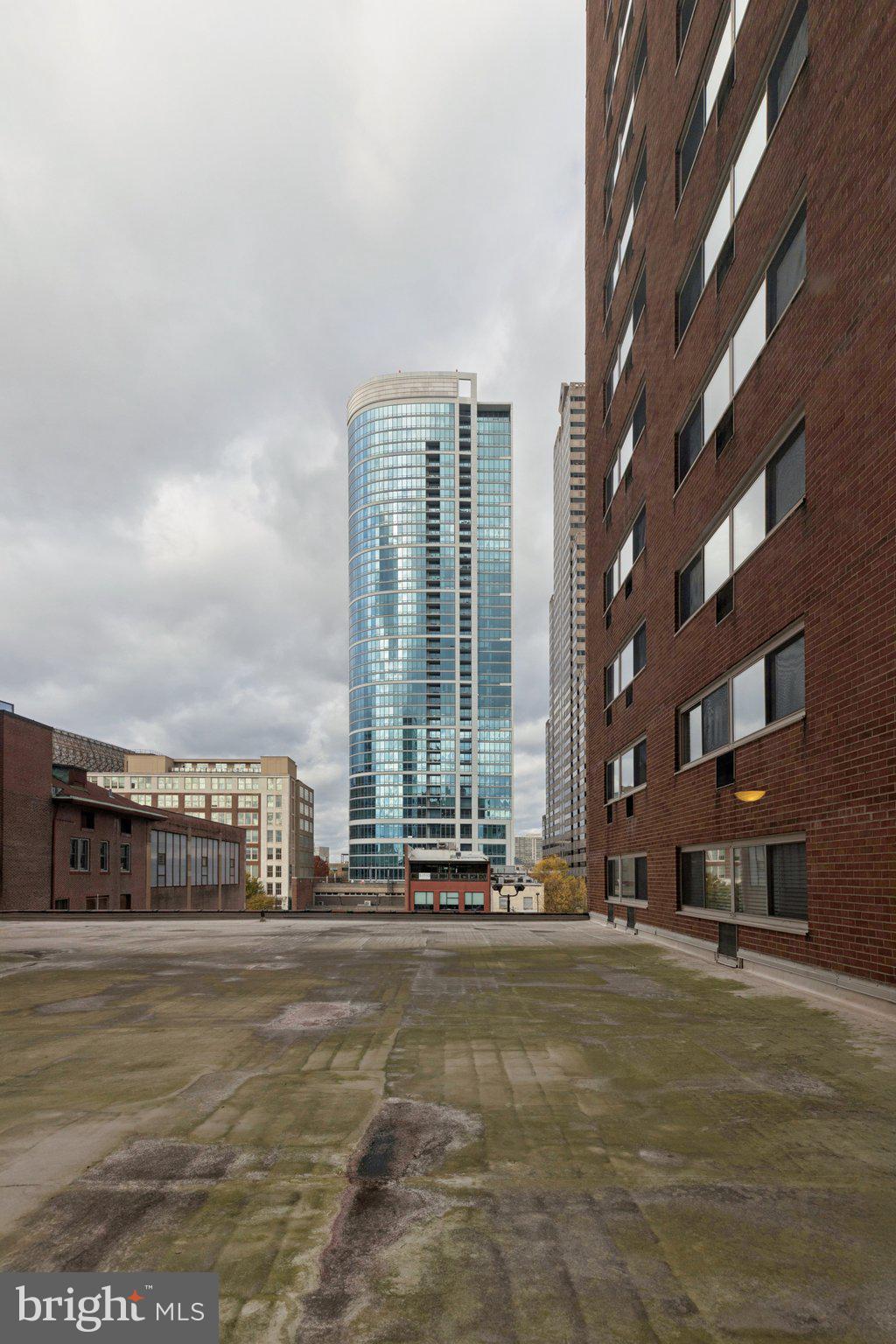 2101 CHESTNUT STREET 326