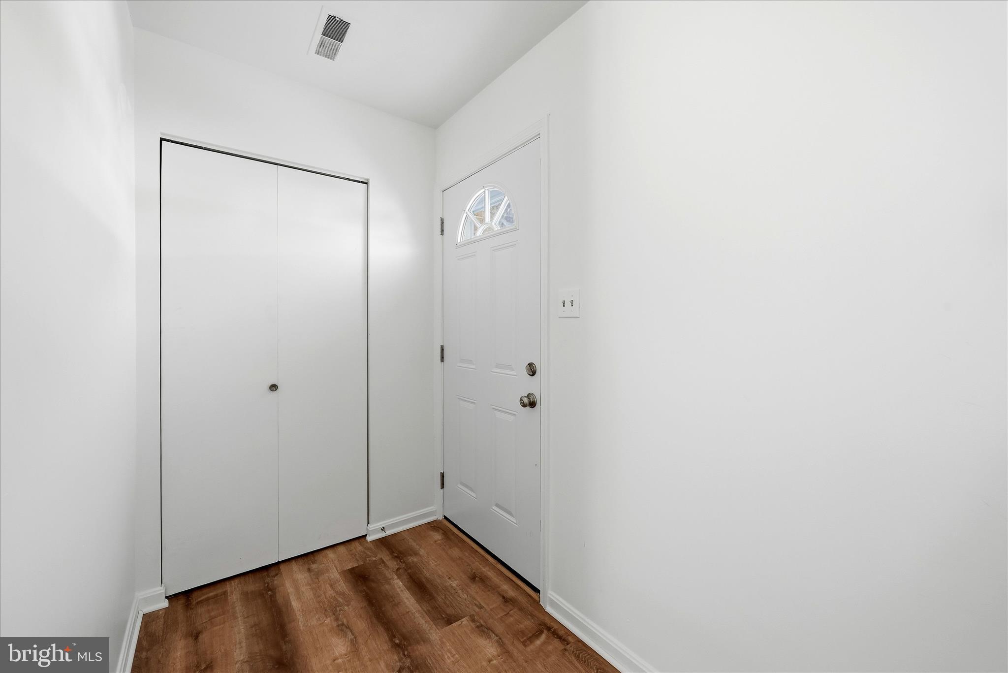 5834 BURKE MANOR COURT