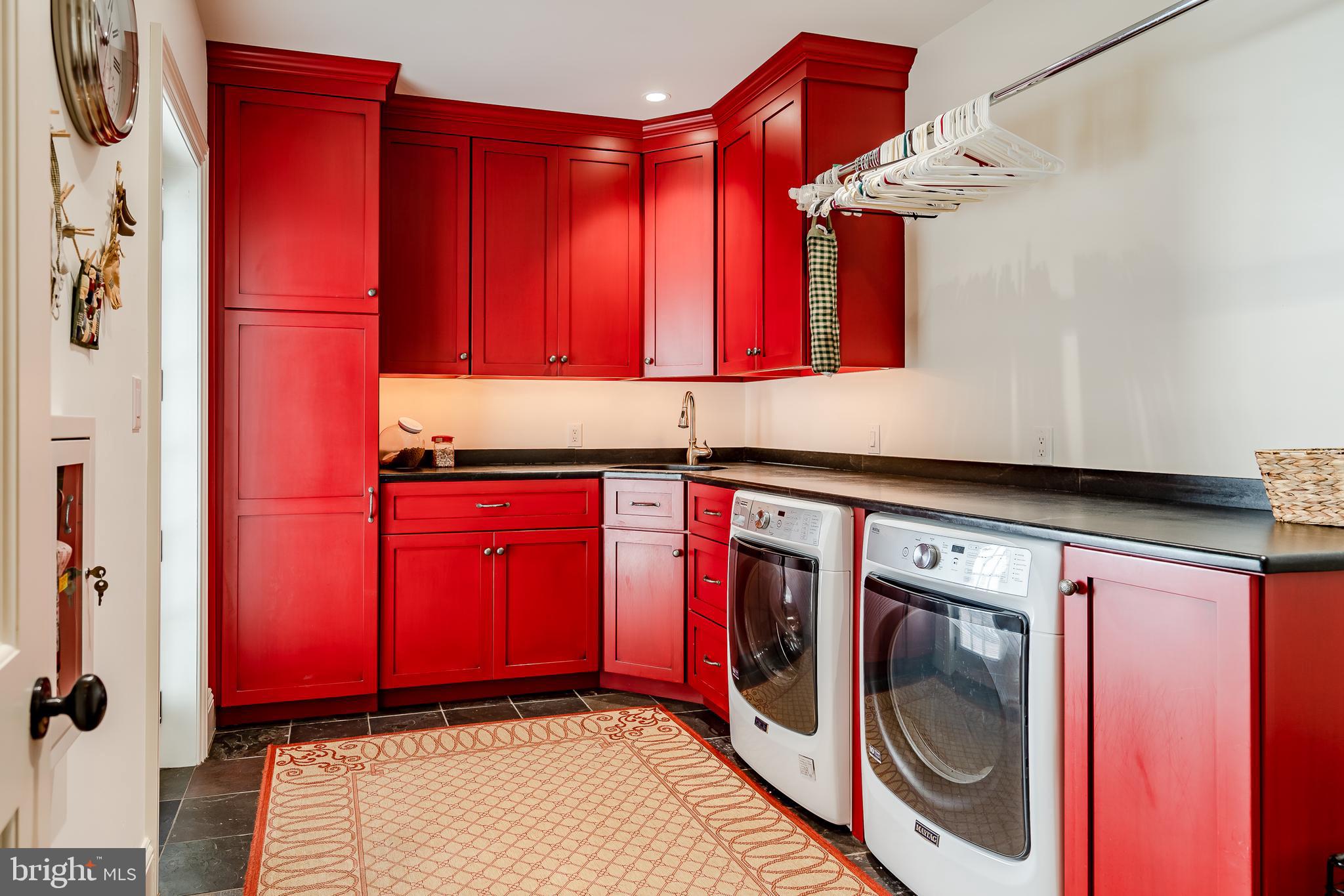 DEER POINTE - Residential