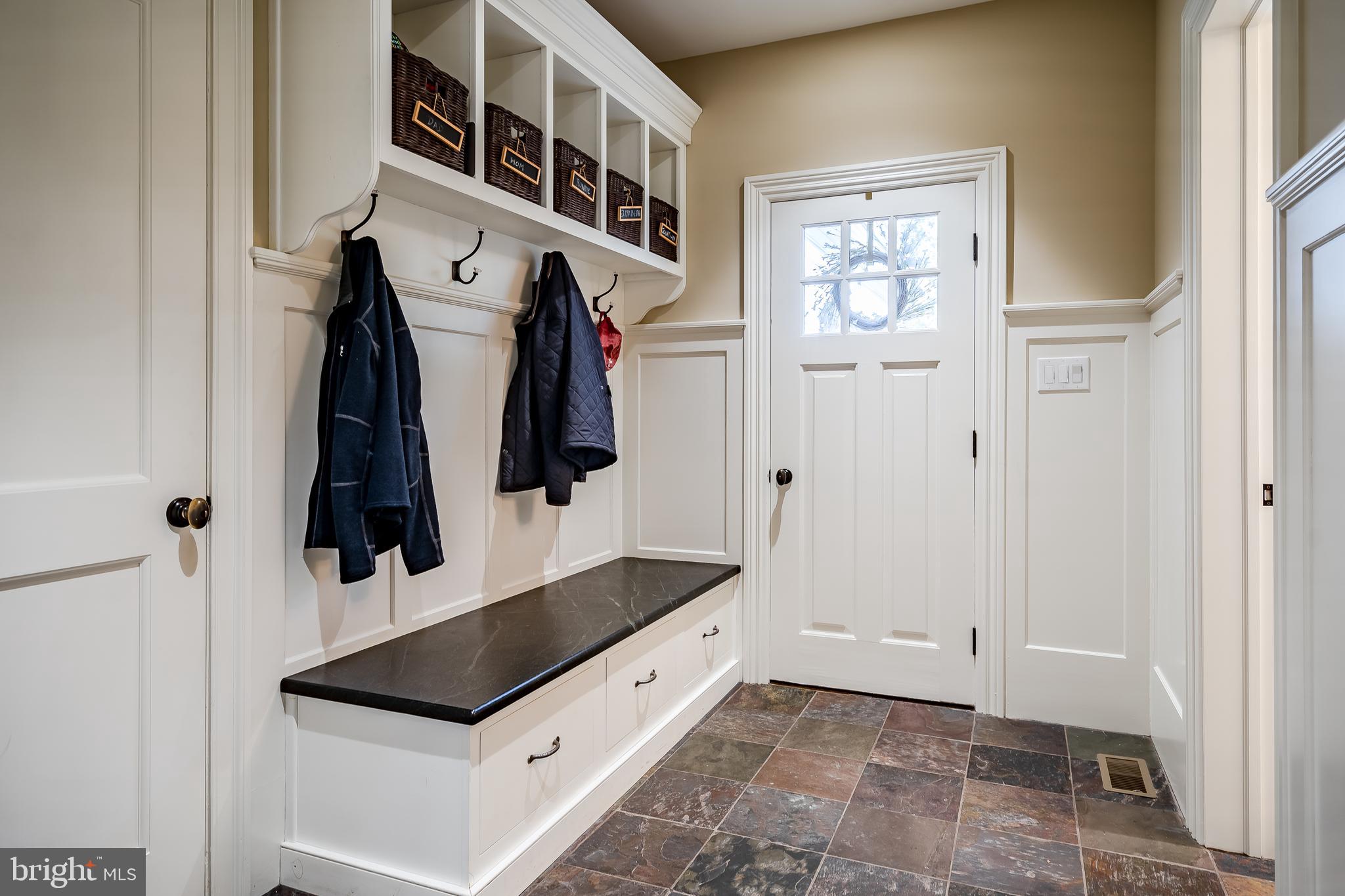 DEER POINTE - Residential