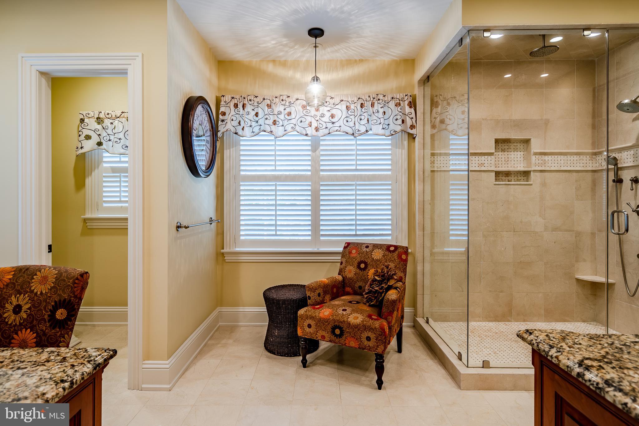 DEER POINTE - Residential