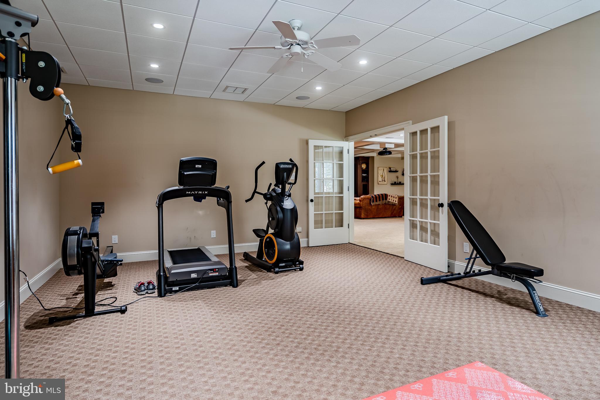 DEER POINTE - Residential