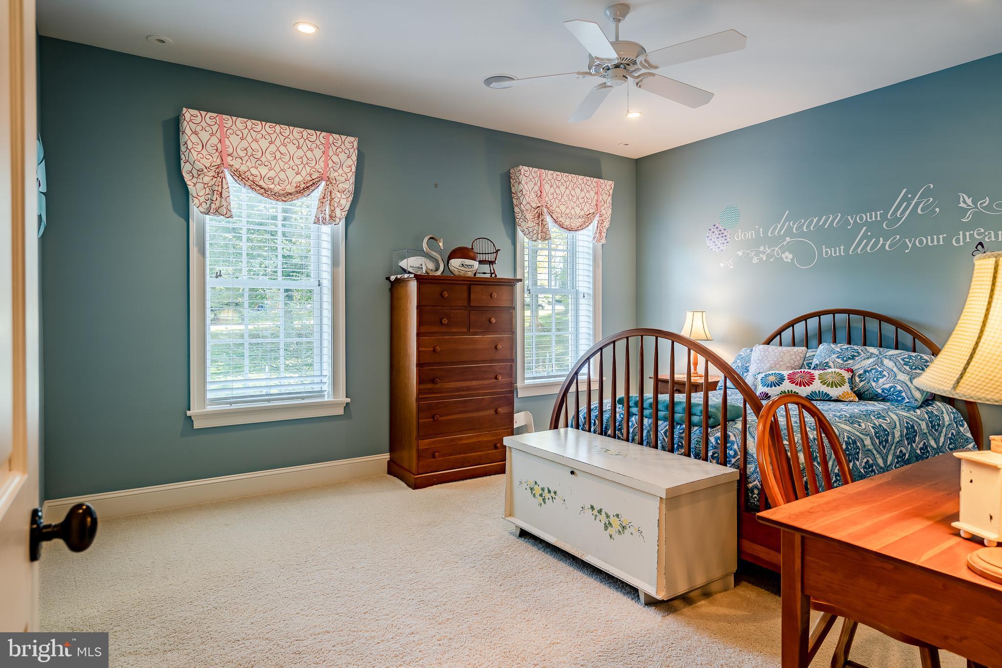 DEER POINTE - Residential