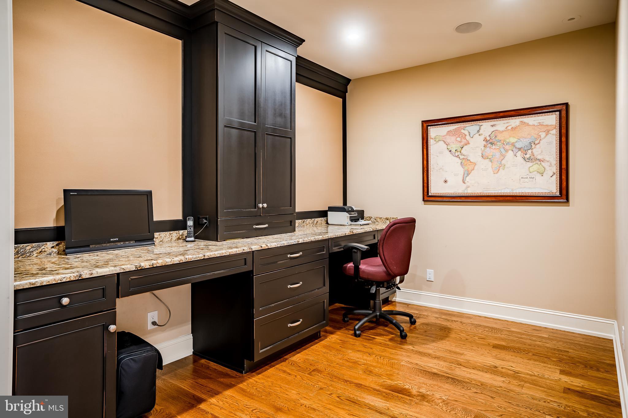 DEER POINTE - Residential