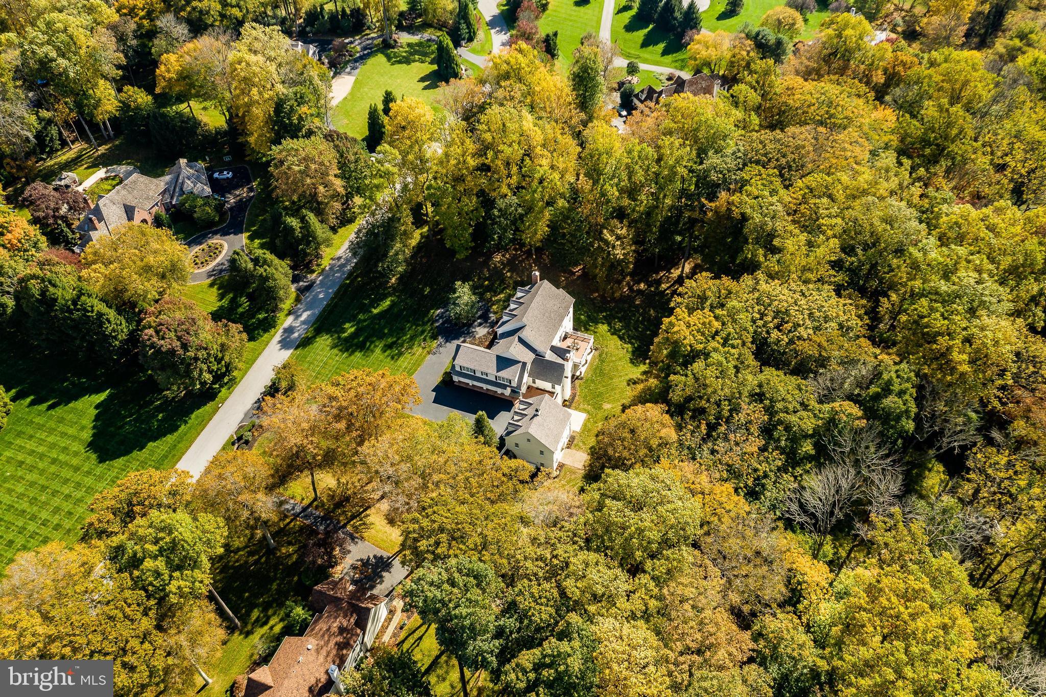 DEER POINTE - Residential