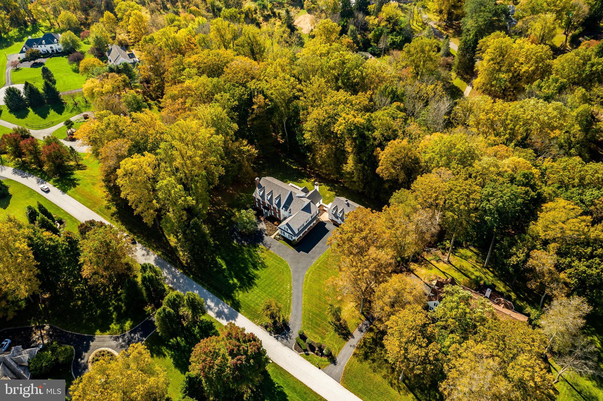 DEER POINTE - Residential