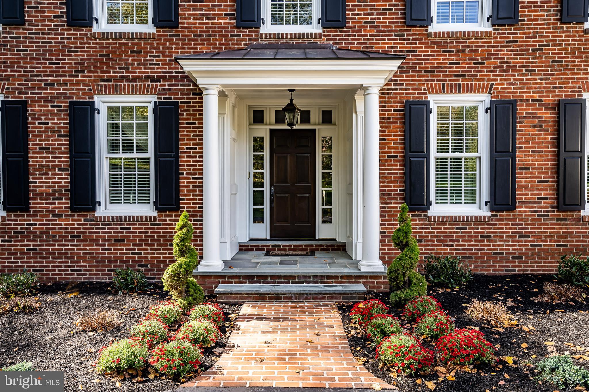 DEER POINTE - Residential