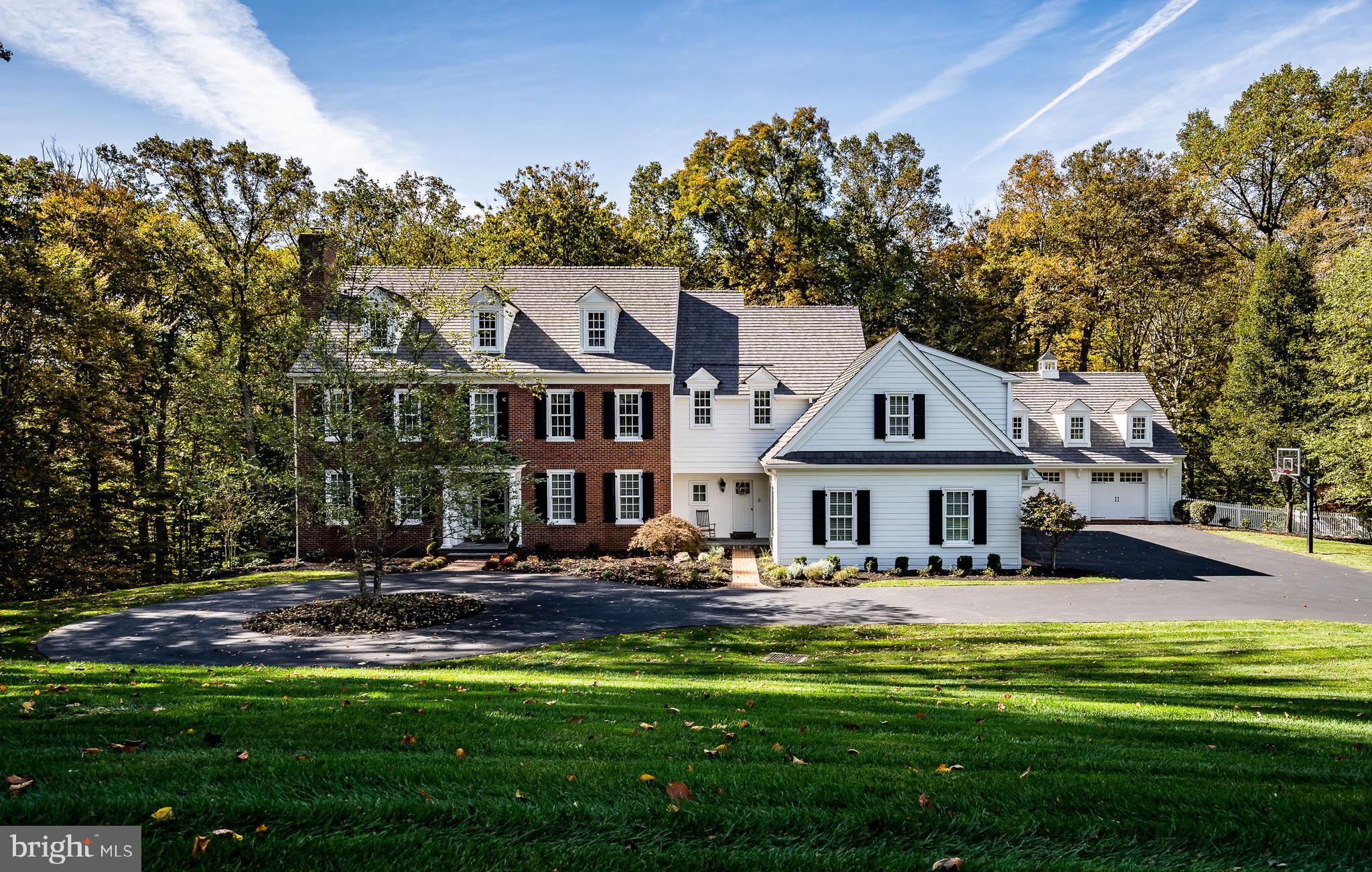 DEER POINTE - Residential