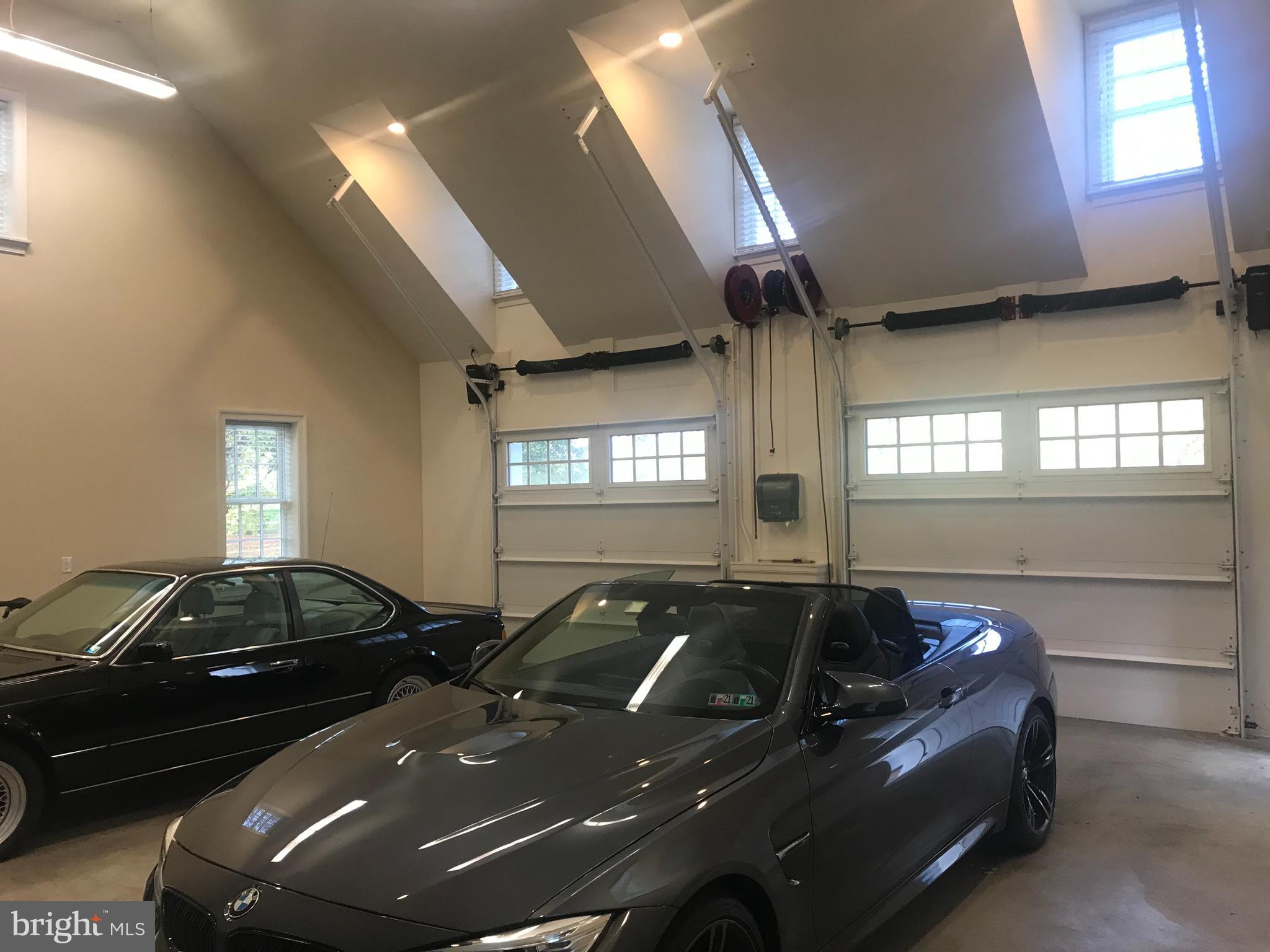 DEER POINTE - Residential