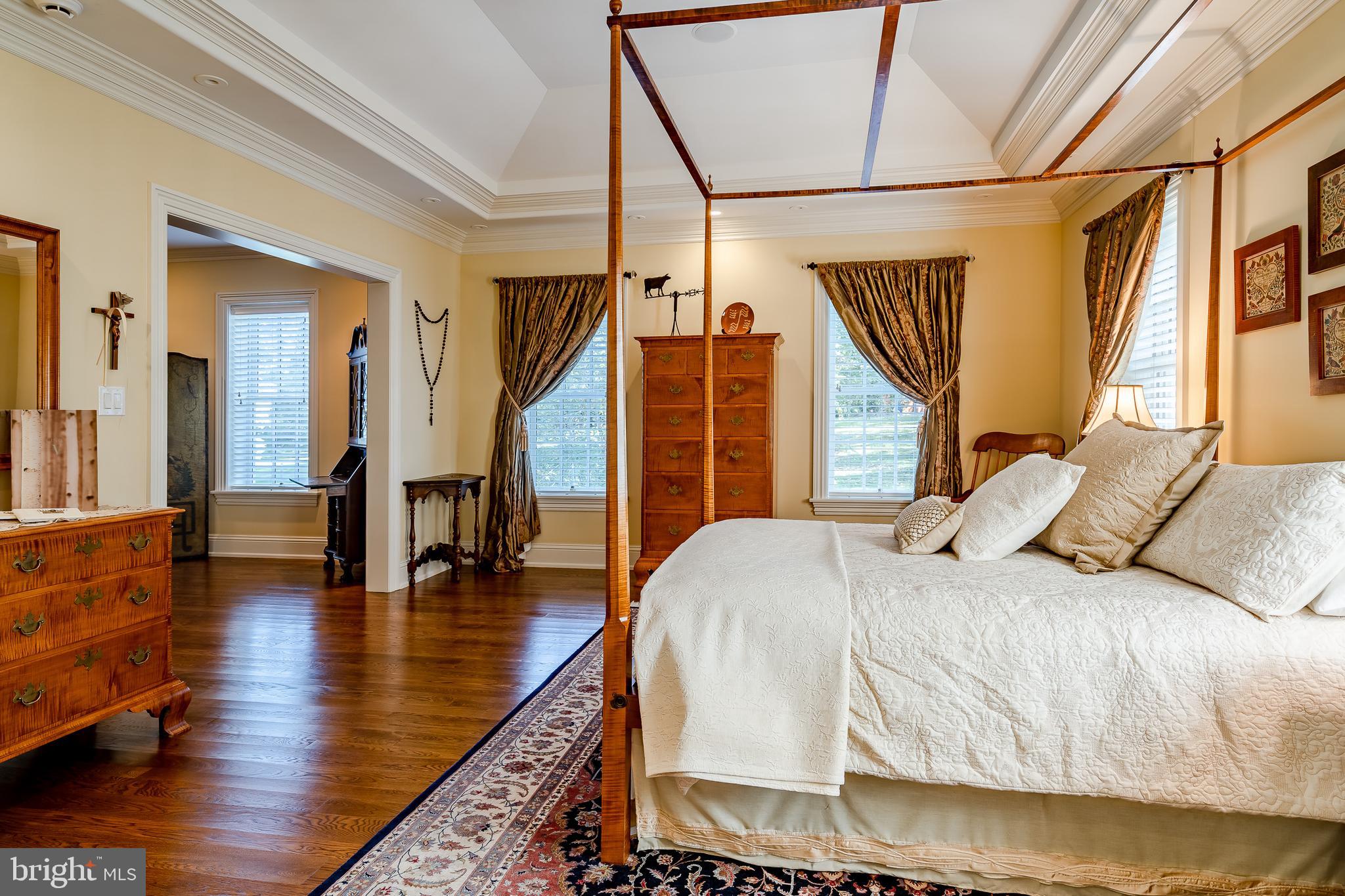 DEER POINTE - Residential