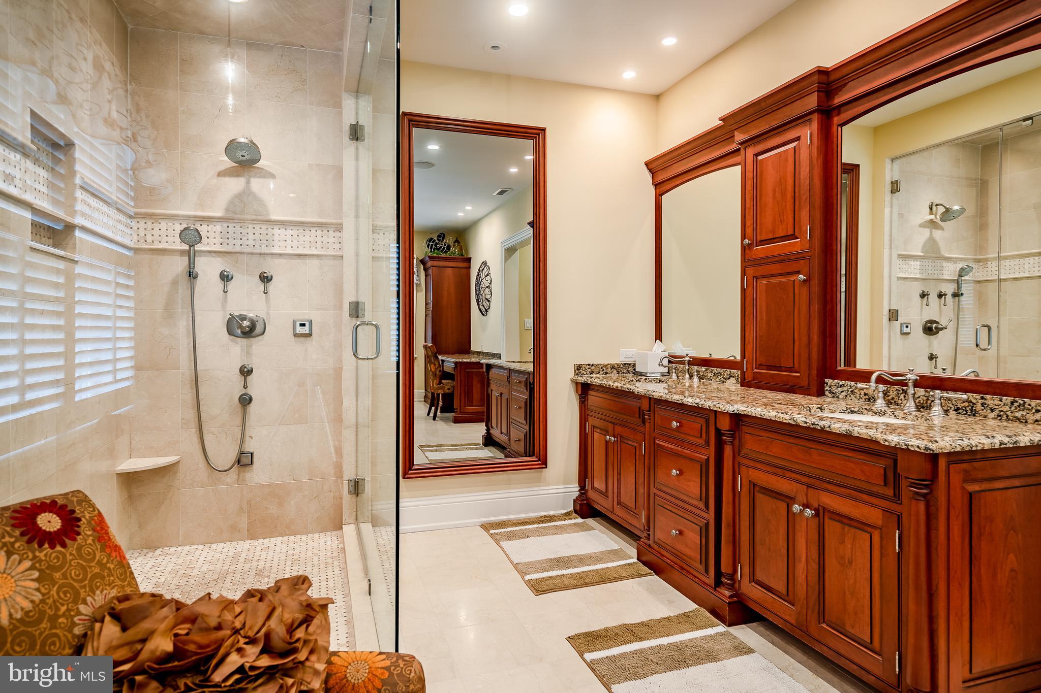 DEER POINTE - Residential