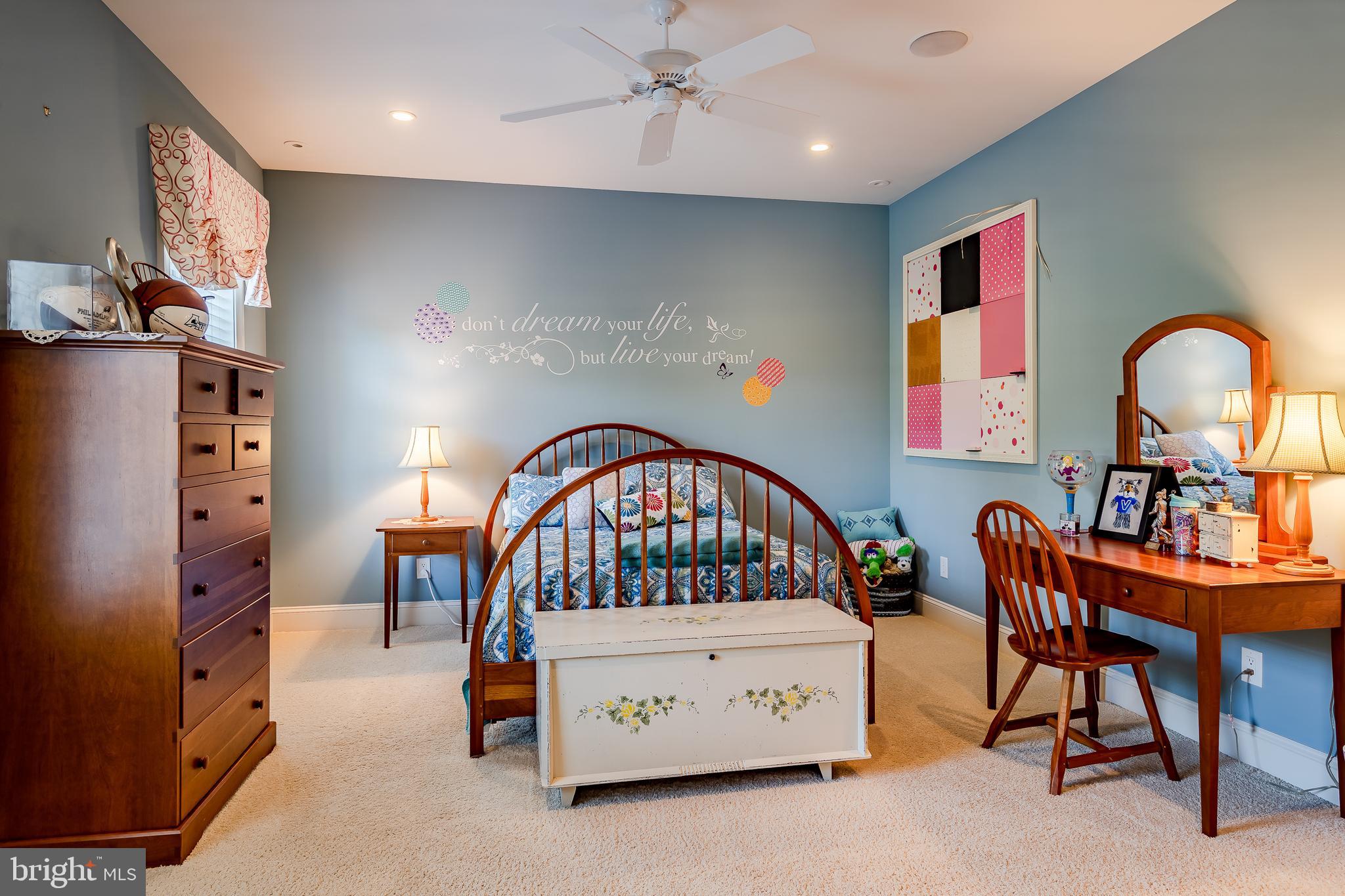 DEER POINTE - Residential