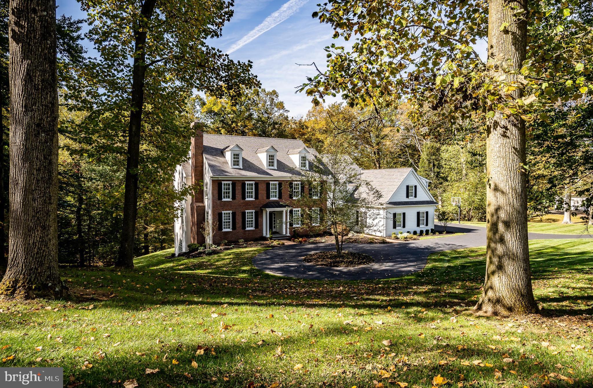 DEER POINTE - Residential