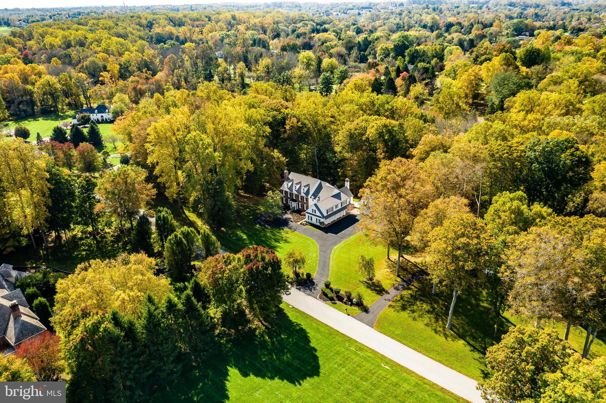 DEER POINTE - Residential