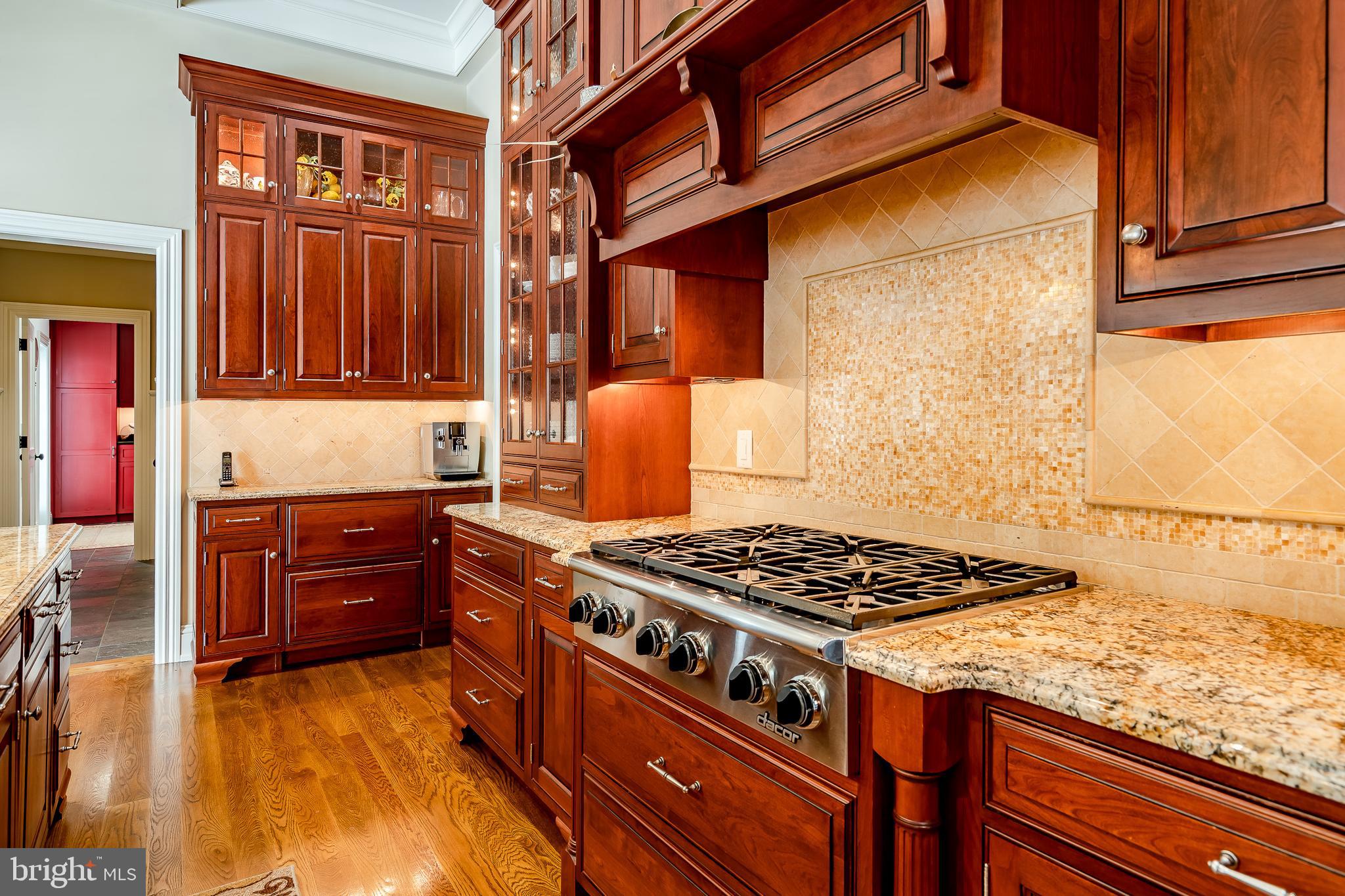 DEER POINTE - Residential