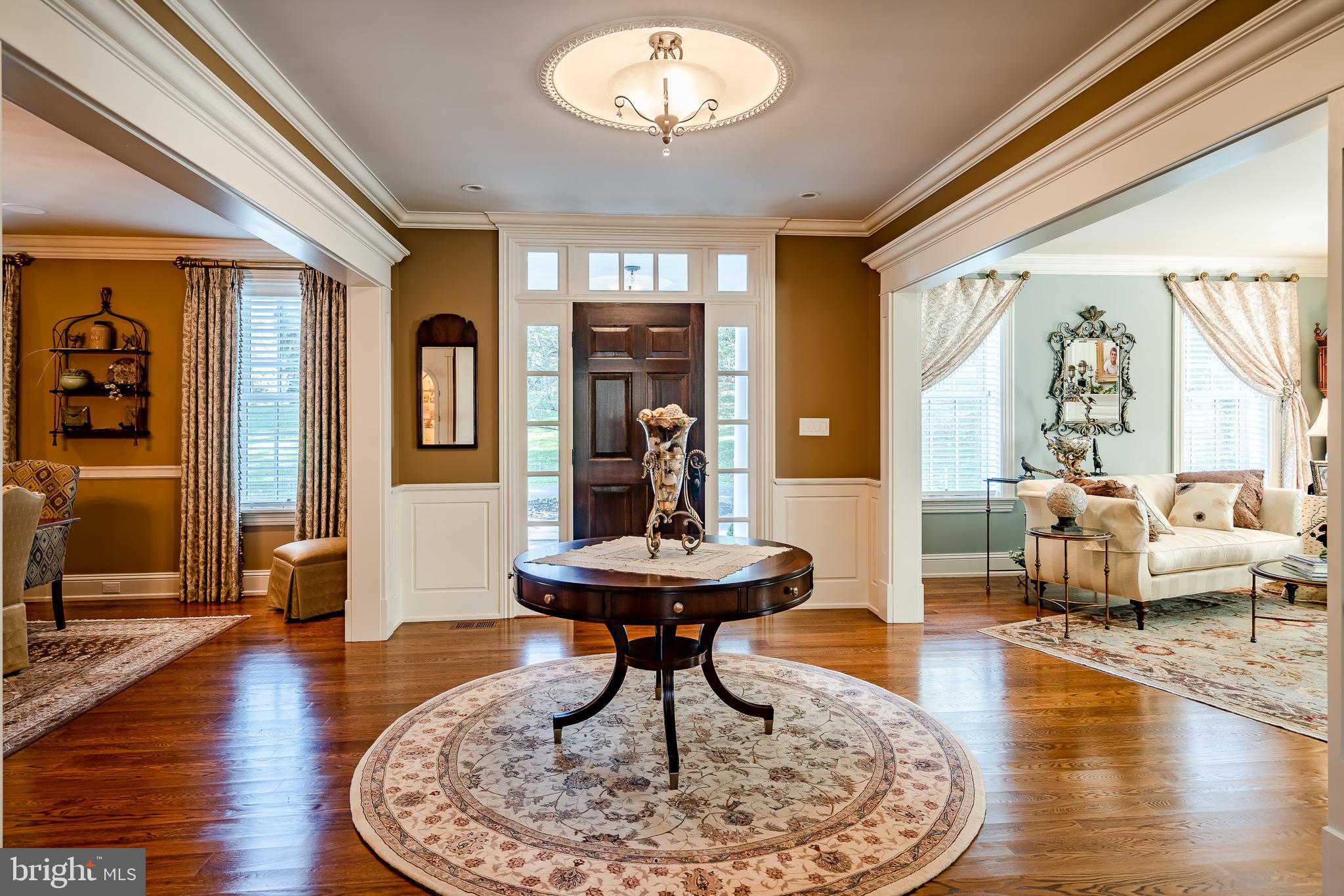 DEER POINTE - Residential